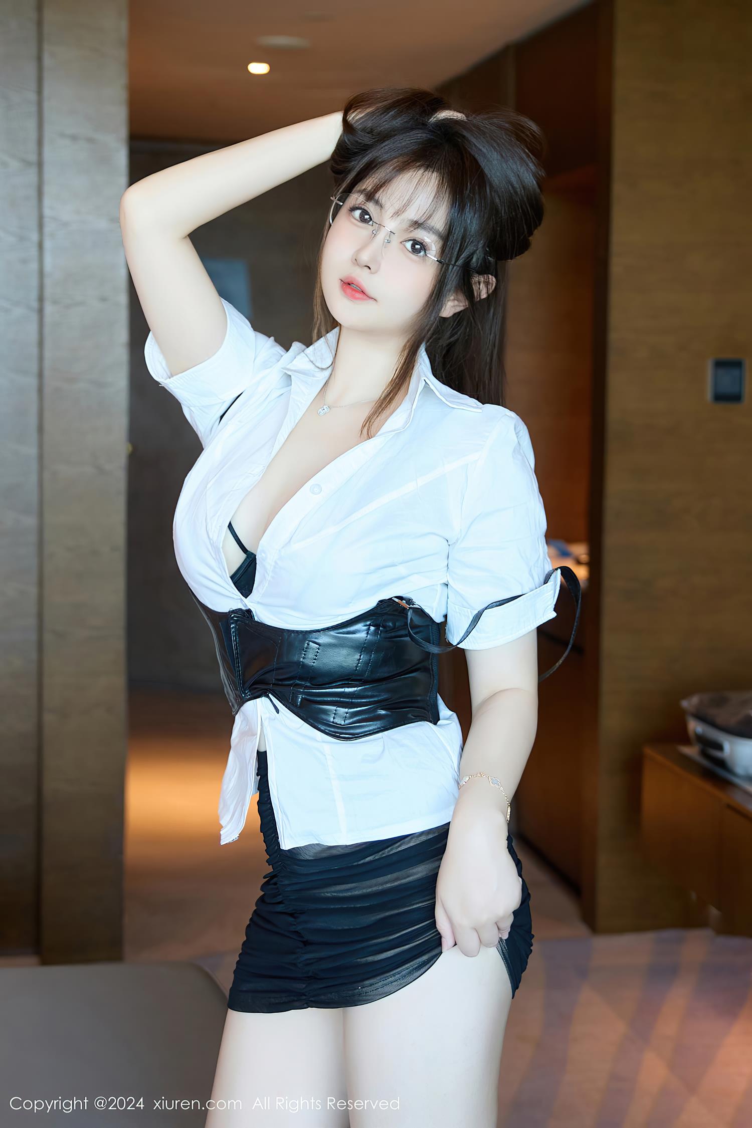 图片[28]-[Xiuren秀人网]2024.09.03 NO.9104 养乐多Doll 姐姐来咯 [26+1P] – 速更版-美库