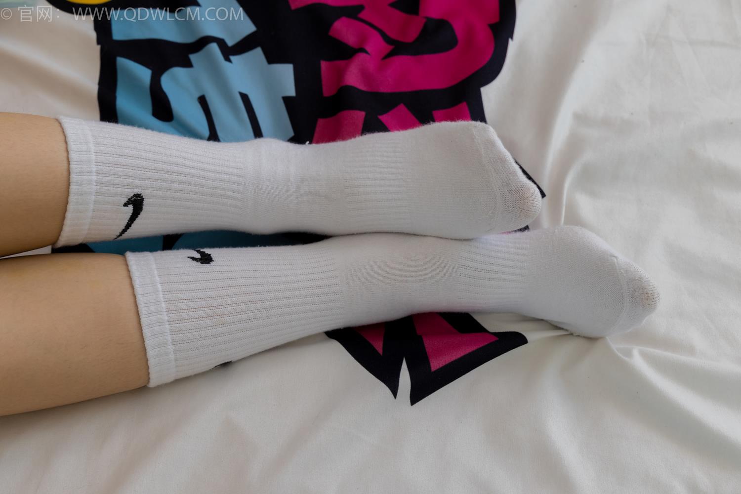 图片[98]-物恋传媒 NO.2050 菜菜-枫叶黄[150P] – 速更版-美库