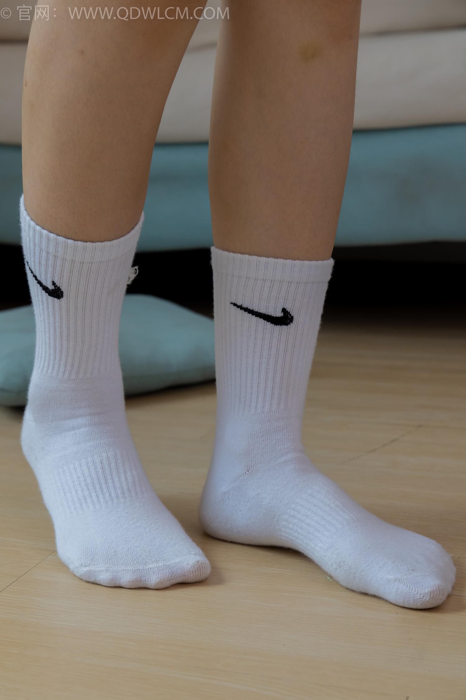 图片[115]-物恋传媒 NO.2050 菜菜-枫叶黄[150P] – 速更版-美库