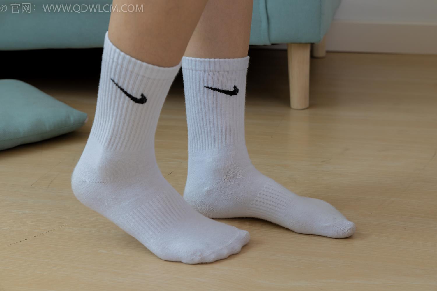 图片[118]-物恋传媒 NO.2050 菜菜-枫叶黄[150P] – 速更版-美库