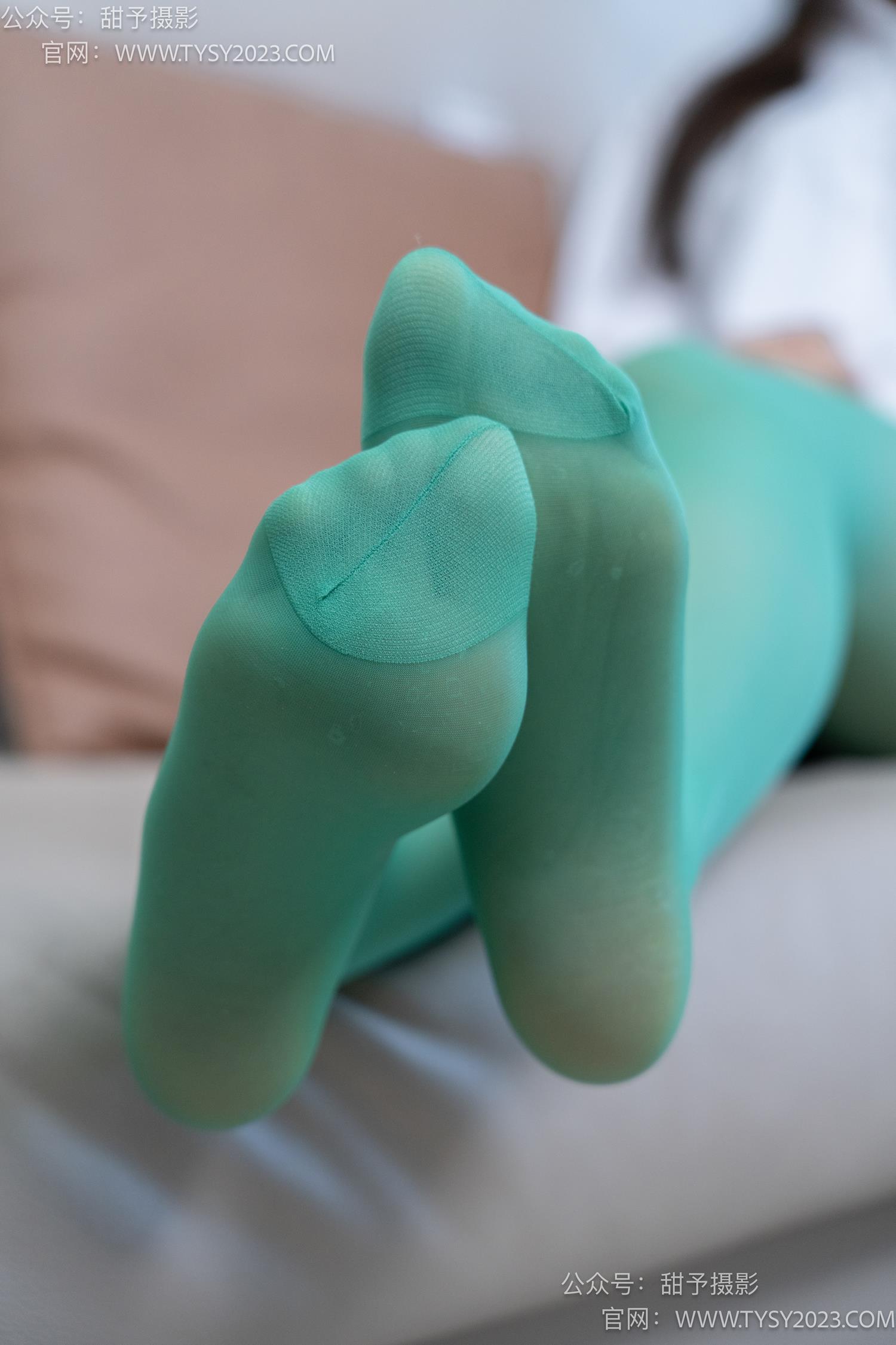 图片[12]-甜予摄影 NO.059 璇璇-OL制服、高跟鞋、薄绿丝、短肉丝短黑丝、裸足[151P] – 速更版-美库