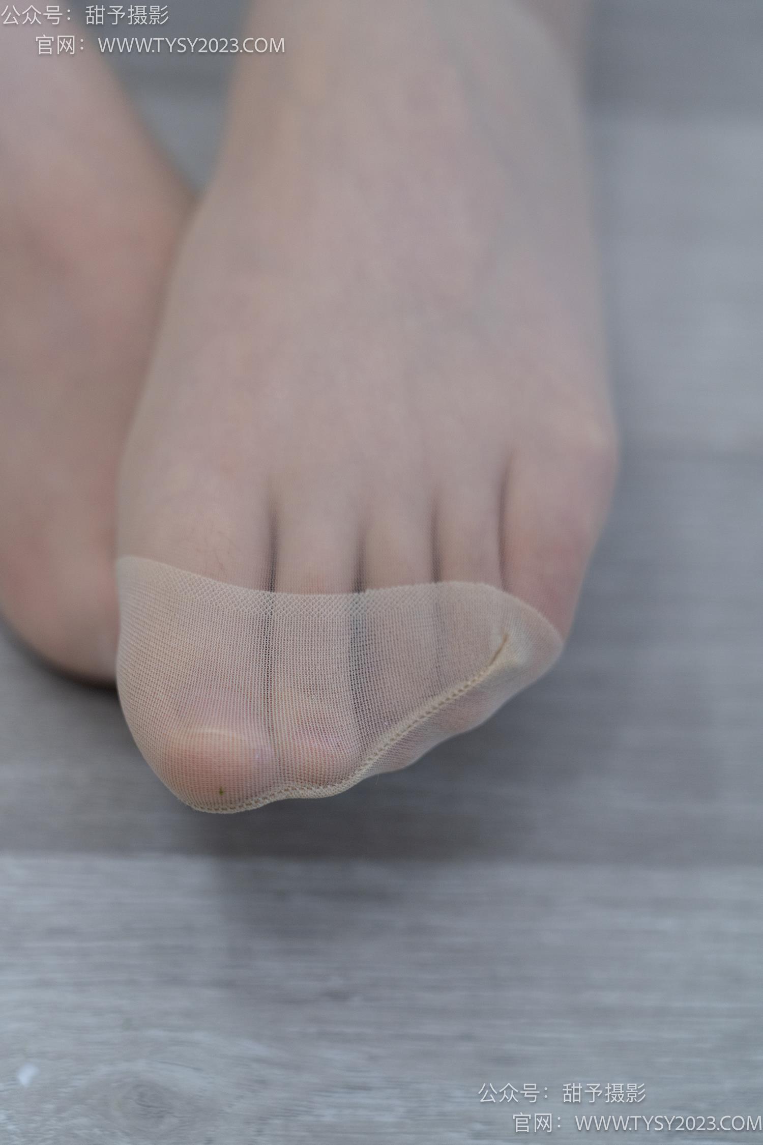 图片[33]-甜予摄影 NO.059 璇璇-OL制服、高跟鞋、薄绿丝、短肉丝短黑丝、裸足[151P] – 速更版-美库