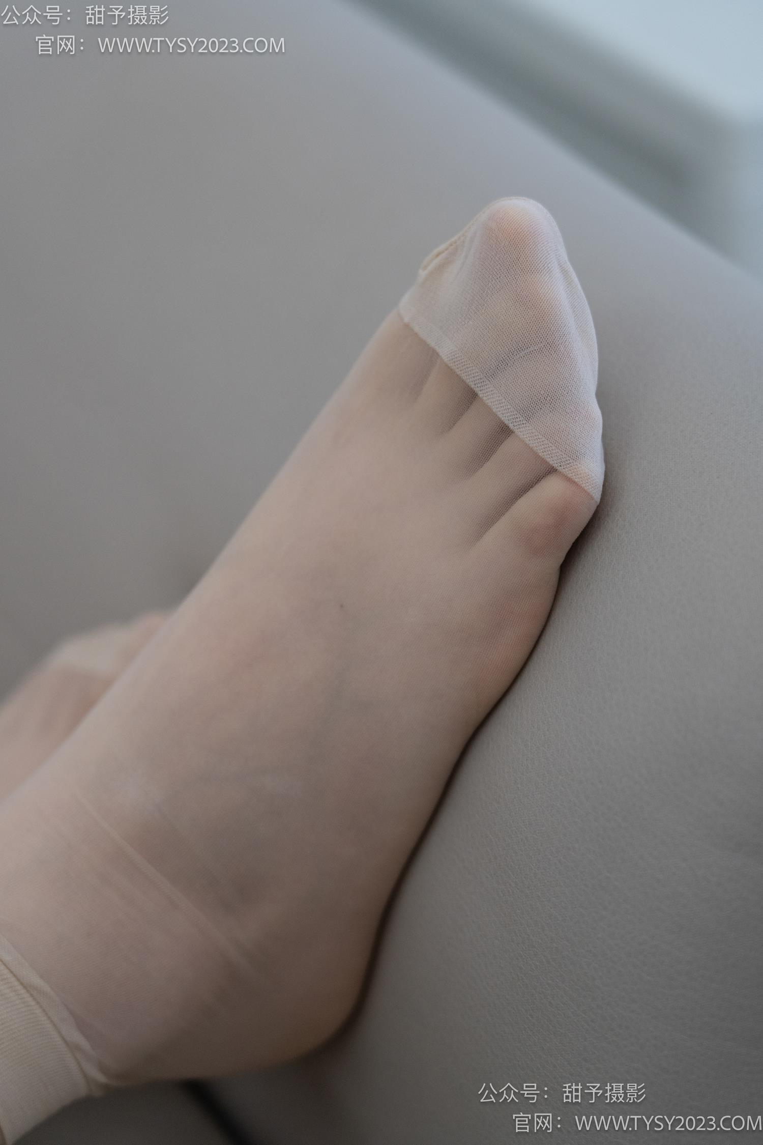 图片[37]-甜予摄影 NO.059 璇璇-OL制服、高跟鞋、薄绿丝、短肉丝短黑丝、裸足[151P] – 速更版-美库