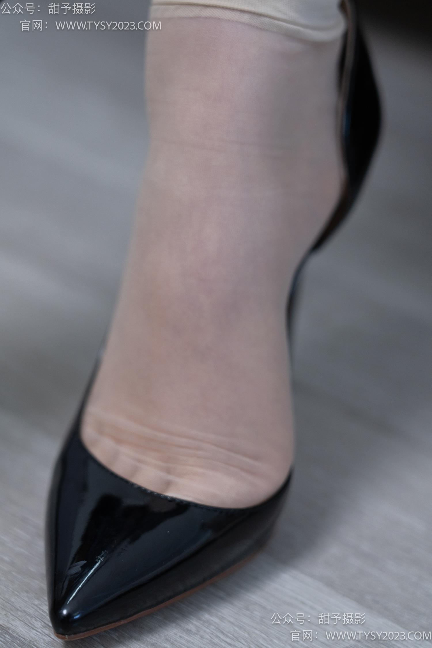 图片[52]-甜予摄影 NO.059 璇璇-OL制服、高跟鞋、薄绿丝、短肉丝短黑丝、裸足[151P] – 速更版-美库