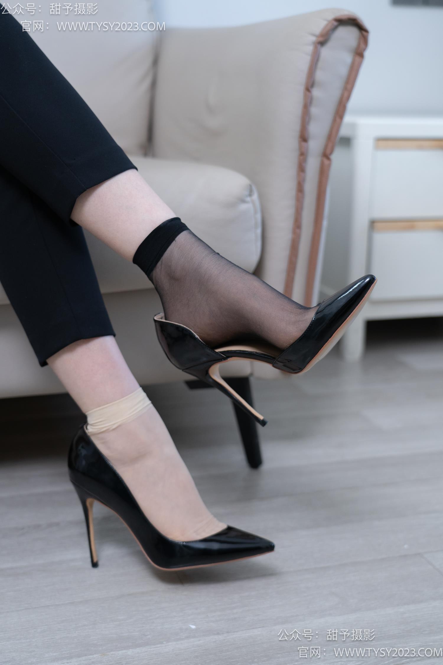 图片[55]-甜予摄影 NO.059 璇璇-OL制服、高跟鞋、薄绿丝、短肉丝短黑丝、裸足[151P] – 速更版-美库