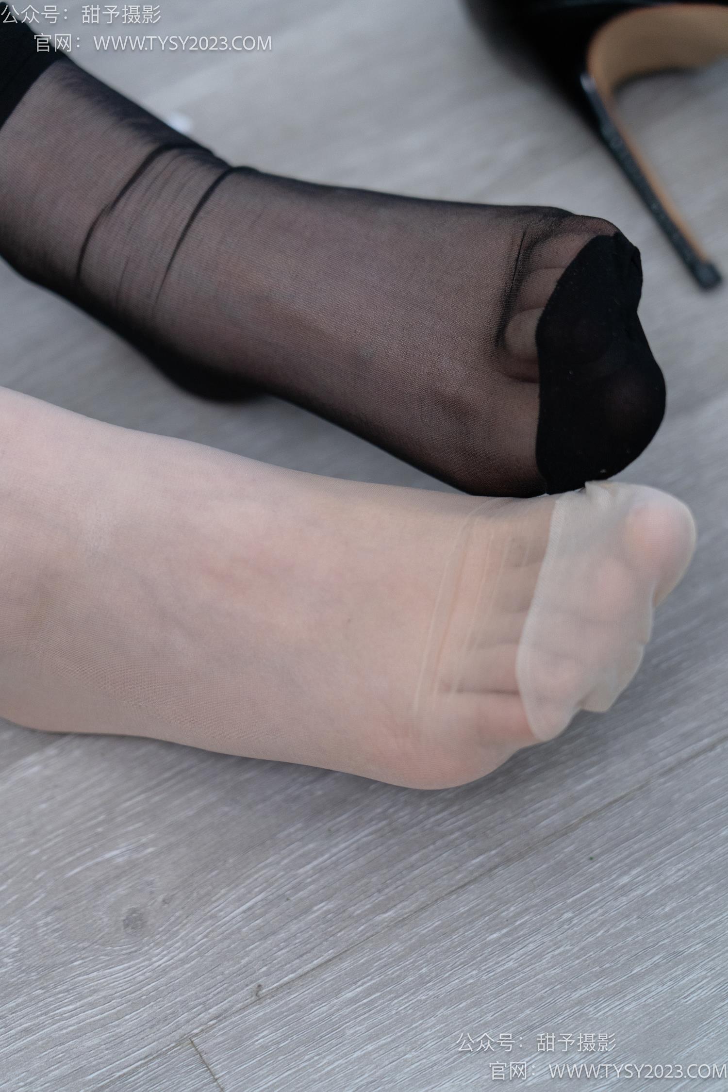 图片[66]-甜予摄影 NO.059 璇璇-OL制服、高跟鞋、薄绿丝、短肉丝短黑丝、裸足[151P] – 速更版-美库