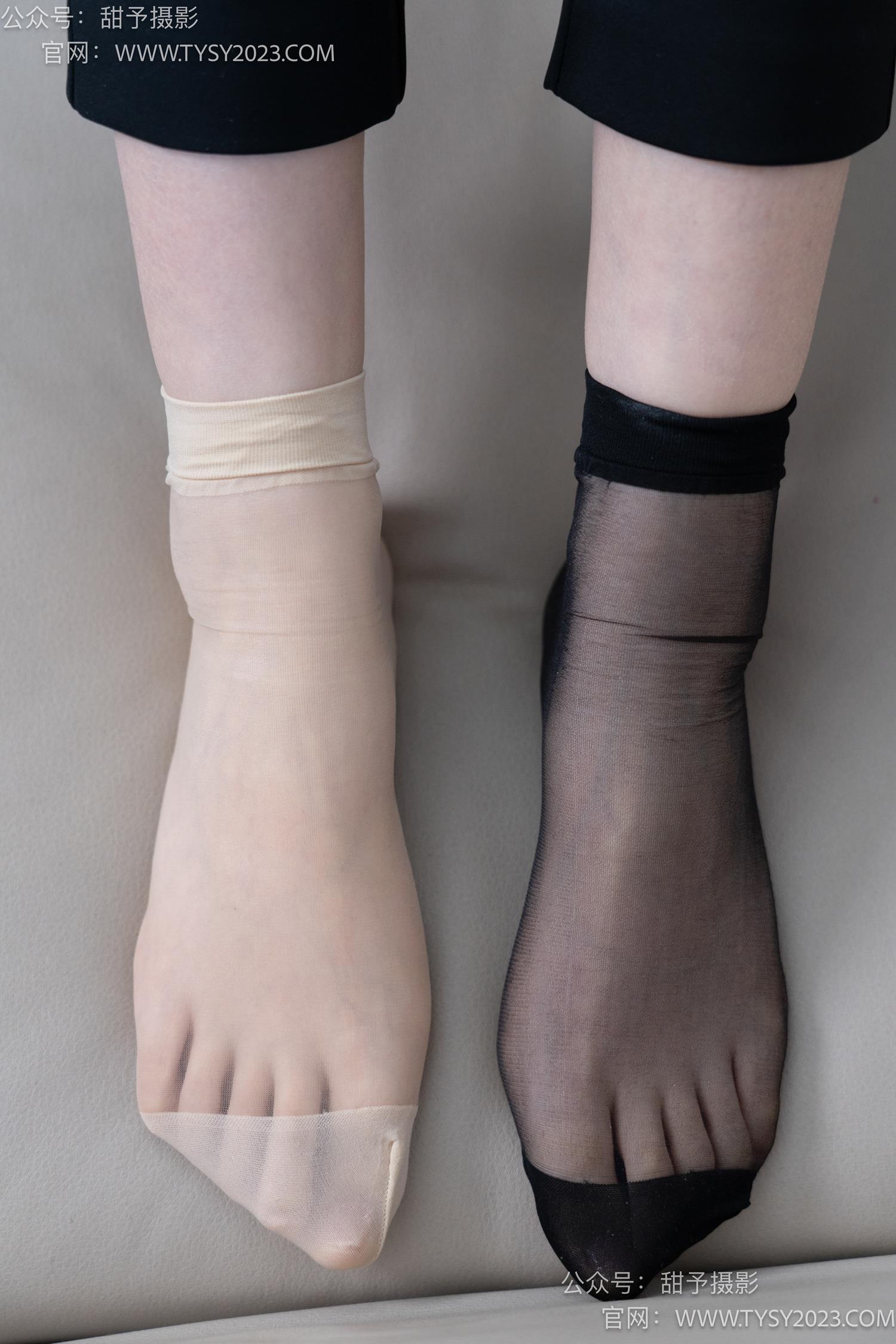 图片[70]-甜予摄影 NO.059 璇璇-OL制服、高跟鞋、薄绿丝、短肉丝短黑丝、裸足[151P] – 速更版-美库