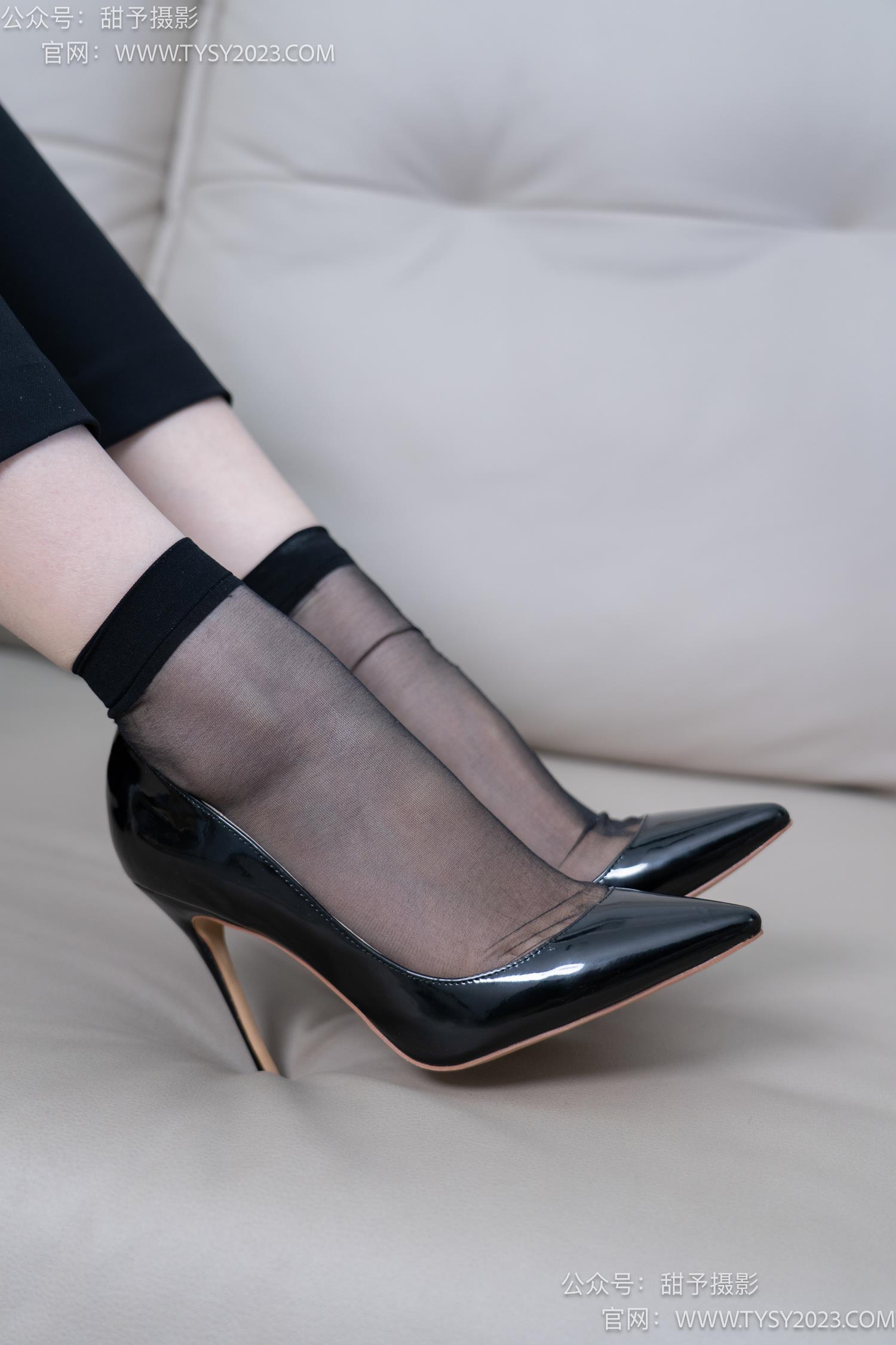 图片[78]-甜予摄影 NO.059 璇璇-OL制服、高跟鞋、薄绿丝、短肉丝短黑丝、裸足[151P] – 速更版-美库