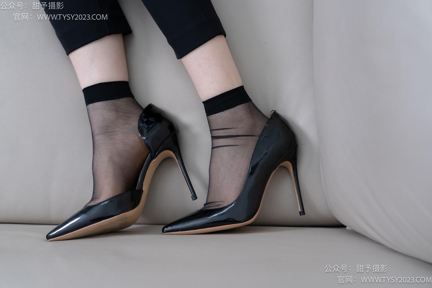 图片[82]-甜予摄影 NO.059 璇璇-OL制服、高跟鞋、薄绿丝、短肉丝短黑丝、裸足[151P] – 速更版-美库