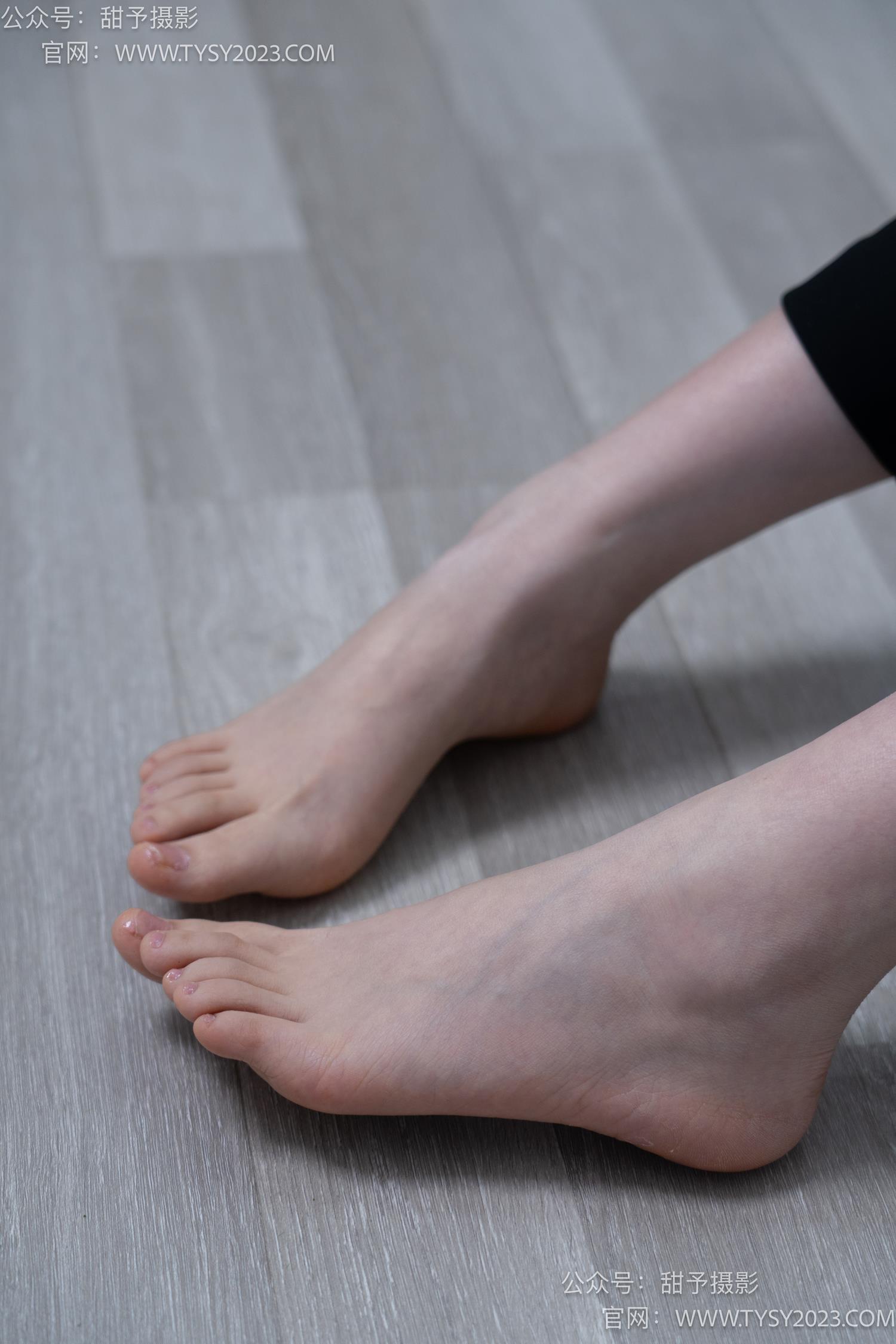 图片[106]-甜予摄影 NO.059 璇璇-OL制服、高跟鞋、薄绿丝、短肉丝短黑丝、裸足[151P] – 速更版-美库