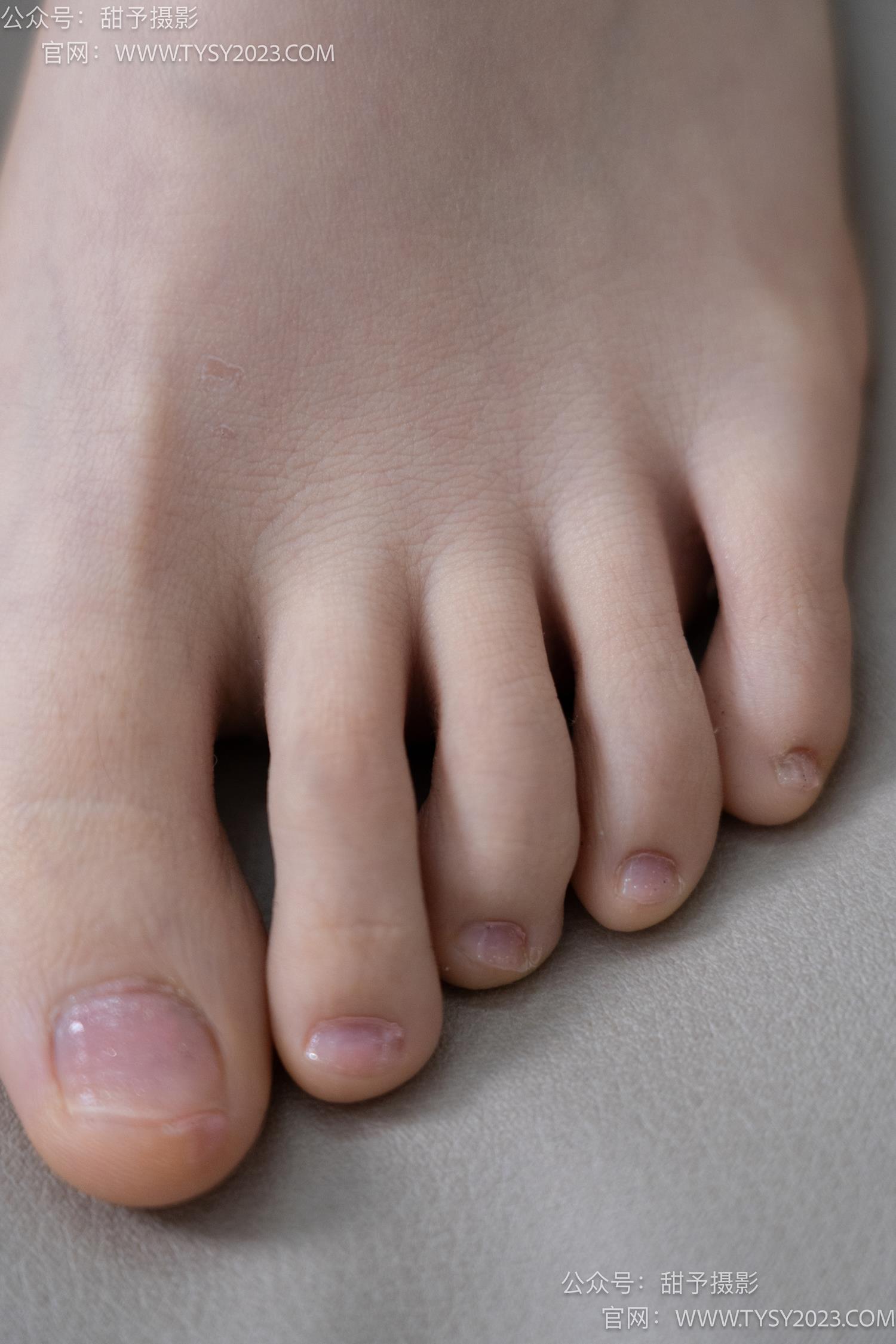 图片[111]-甜予摄影 NO.059 璇璇-OL制服、高跟鞋、薄绿丝、短肉丝短黑丝、裸足[151P] – 速更版-美库