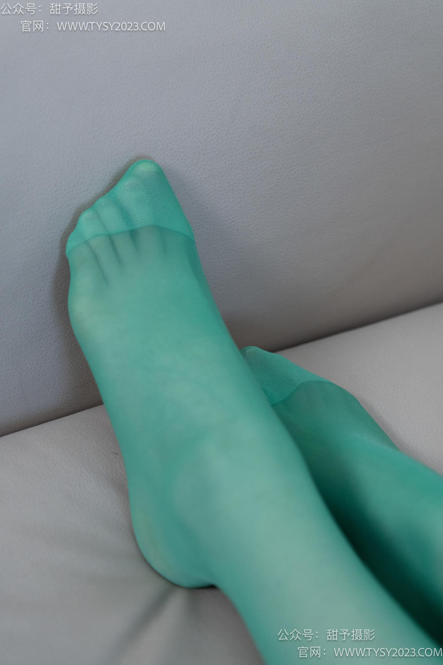 图片[152]-甜予摄影 NO.059 璇璇-OL制服、高跟鞋、薄绿丝、短肉丝短黑丝、裸足[151P] – 速更版-美库