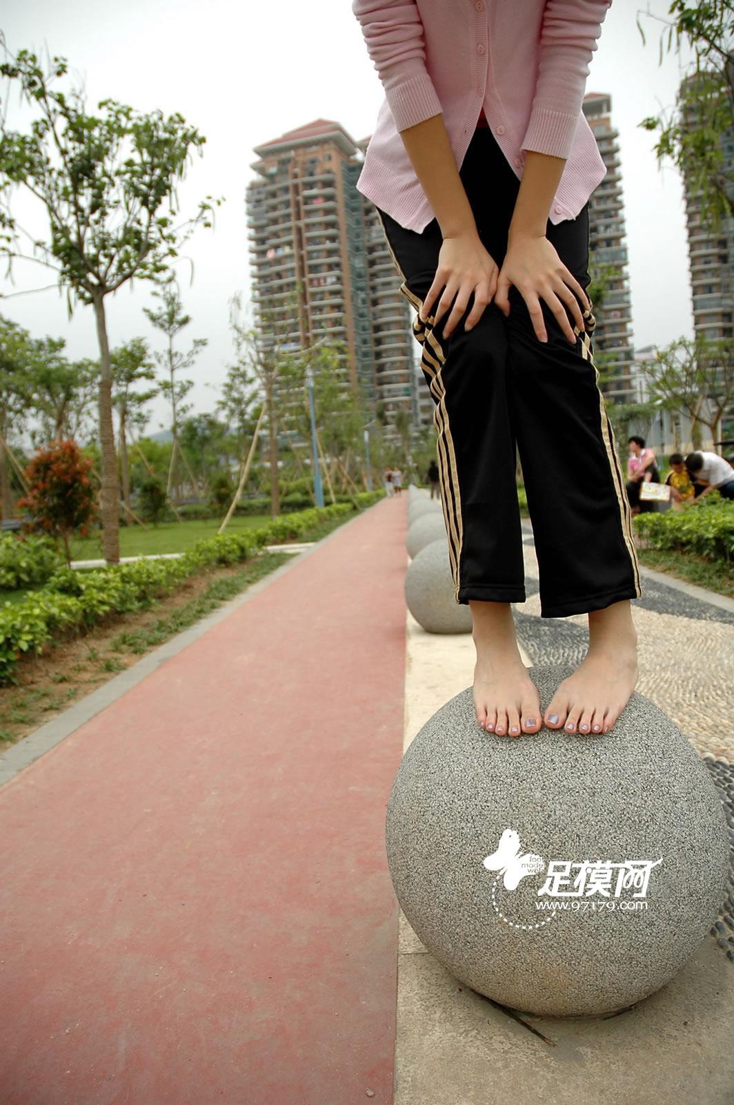 图片[11]-97179 NO.021- 石球上SHOW足 Skina[30P] – 速更版-美库