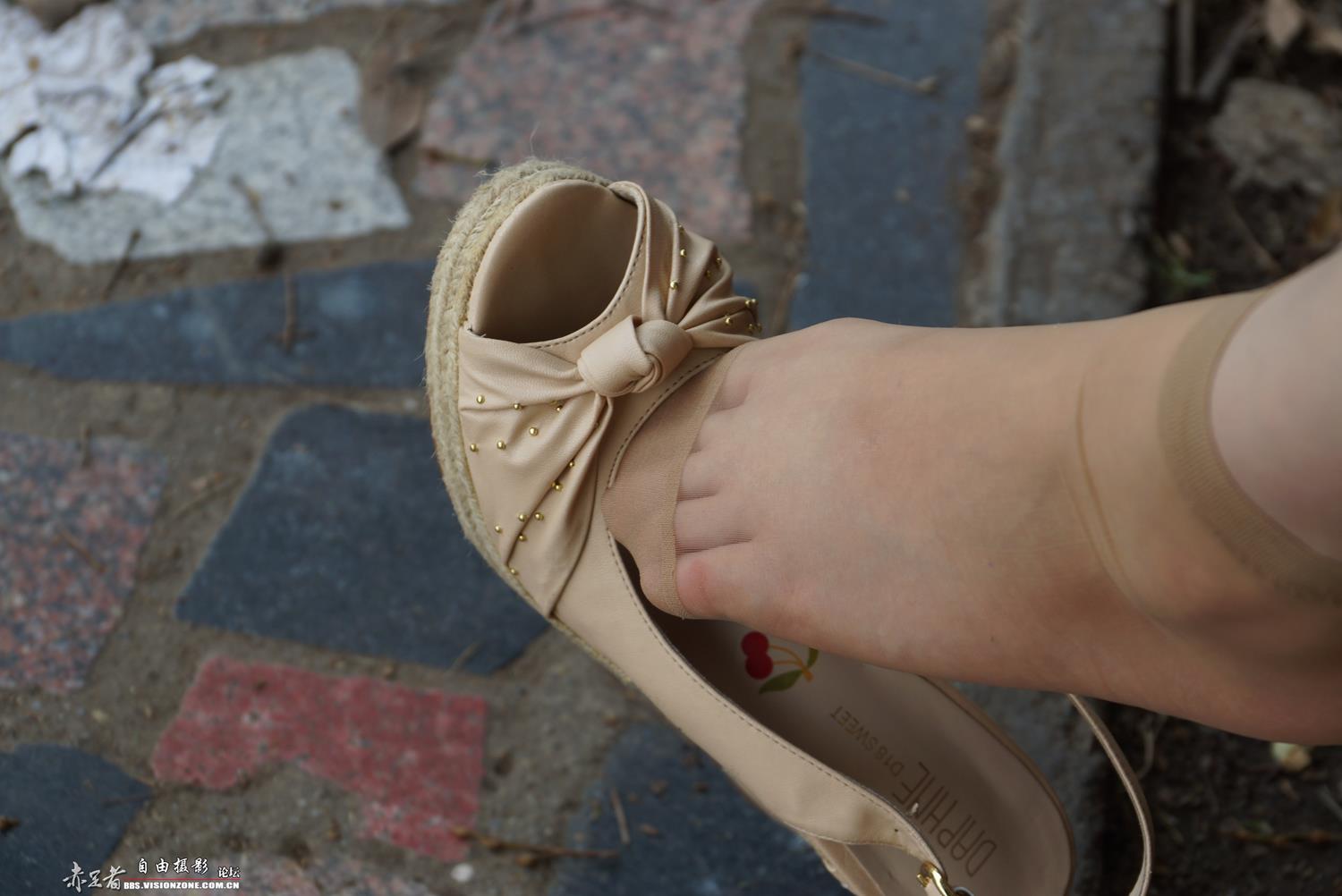 图片[17]-自由摄影 No.305 新模小青 韩国MM喜欢的水晶丝袜在她的脚上格外耀眼 [92P] – 速更版-美库