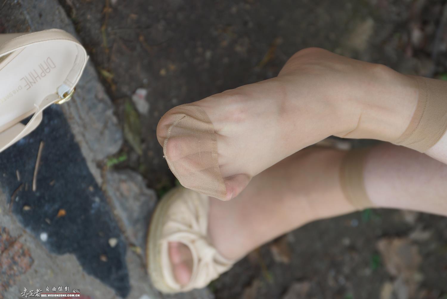 图片[27]-自由摄影 No.305 新模小青 韩国MM喜欢的水晶丝袜在她的脚上格外耀眼 [92P] – 速更版-美库