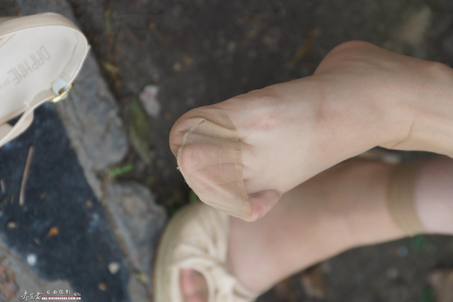 图片[28]-自由摄影 No.305 新模小青 韩国MM喜欢的水晶丝袜在她的脚上格外耀眼 [92P] – 速更版-美库