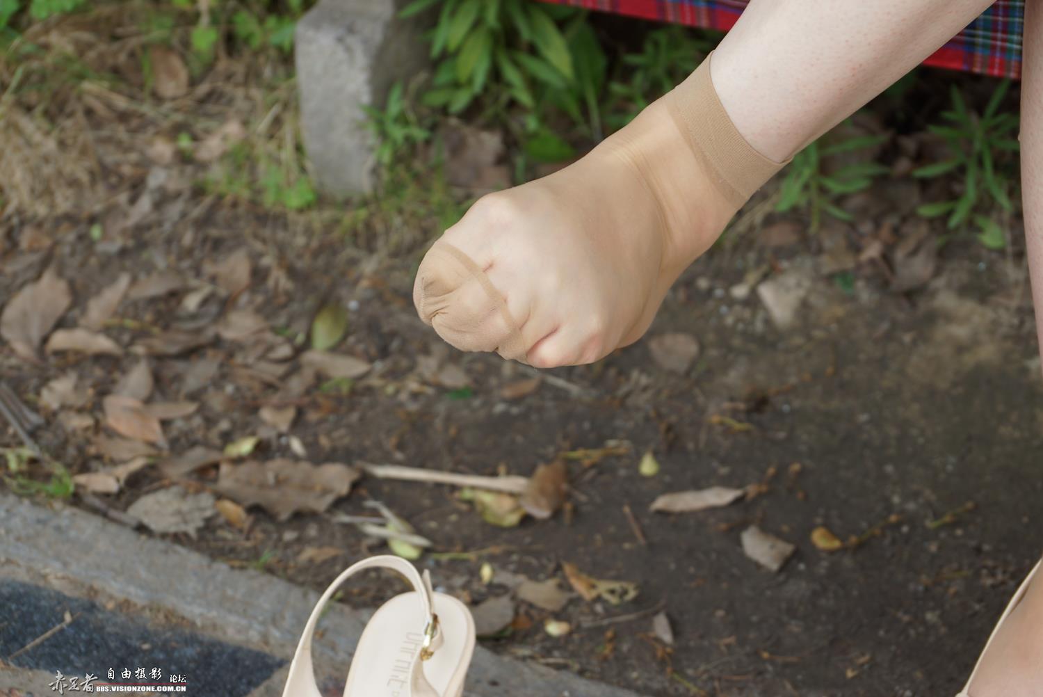 图片[45]-自由摄影 No.305 新模小青 韩国MM喜欢的水晶丝袜在她的脚上格外耀眼 [92P] – 速更版-美库