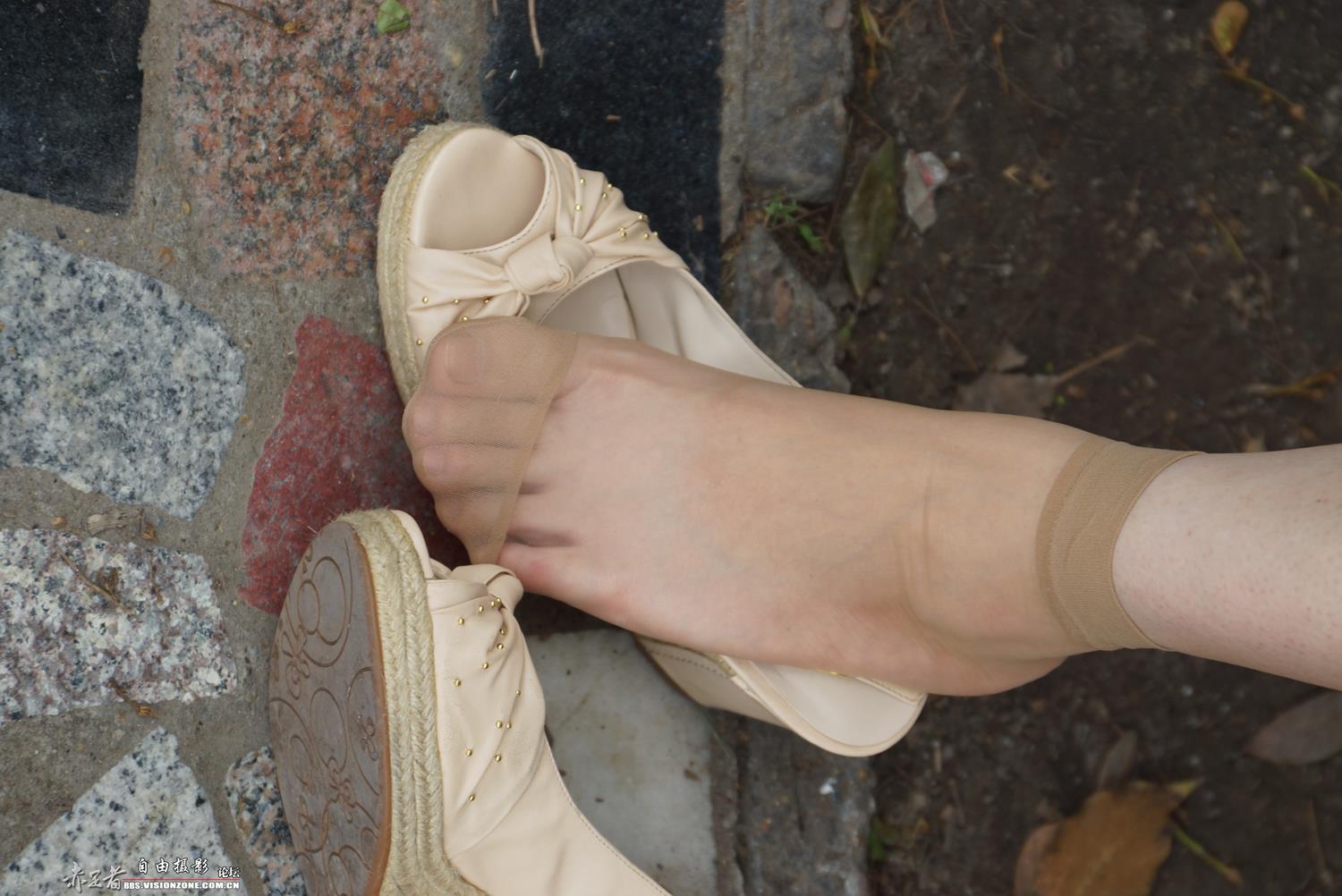 图片[61]-自由摄影 No.305 新模小青 韩国MM喜欢的水晶丝袜在她的脚上格外耀眼 [92P] – 速更版-美库