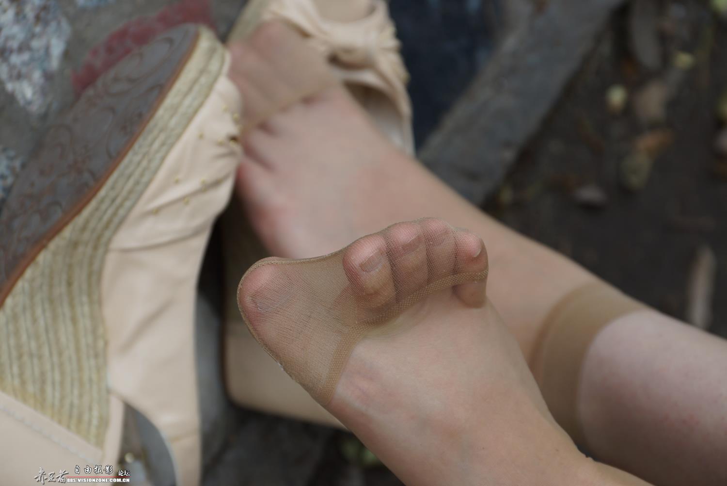 图片[70]-自由摄影 No.305 新模小青 韩国MM喜欢的水晶丝袜在她的脚上格外耀眼 [92P] – 速更版-美库