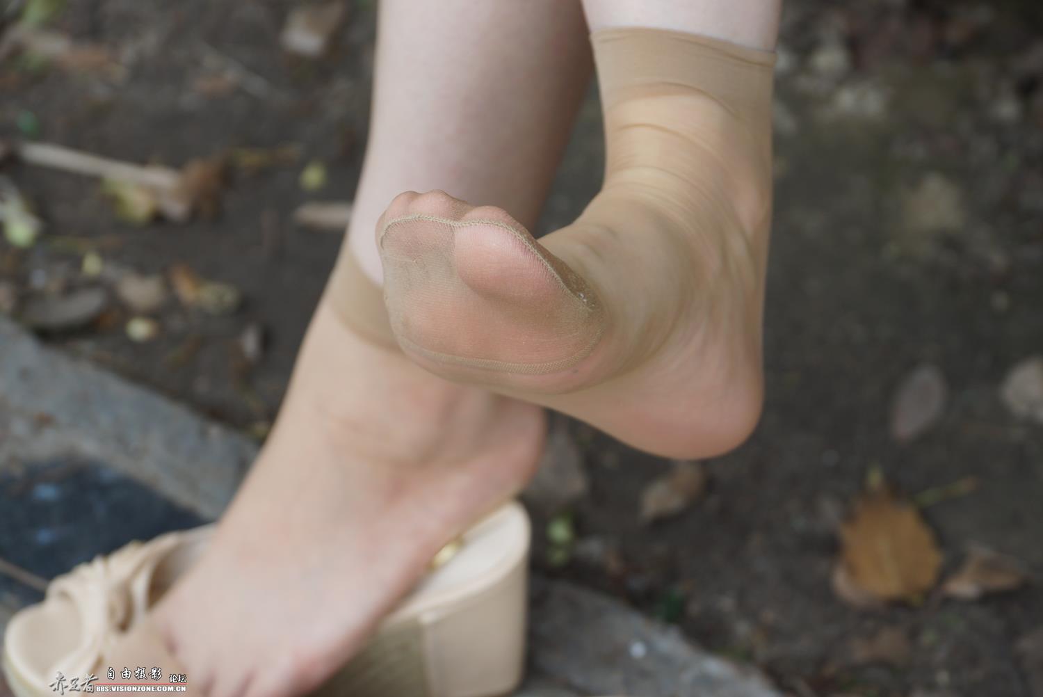 图片[72]-自由摄影 No.305 新模小青 韩国MM喜欢的水晶丝袜在她的脚上格外耀眼 [92P] – 速更版-美库