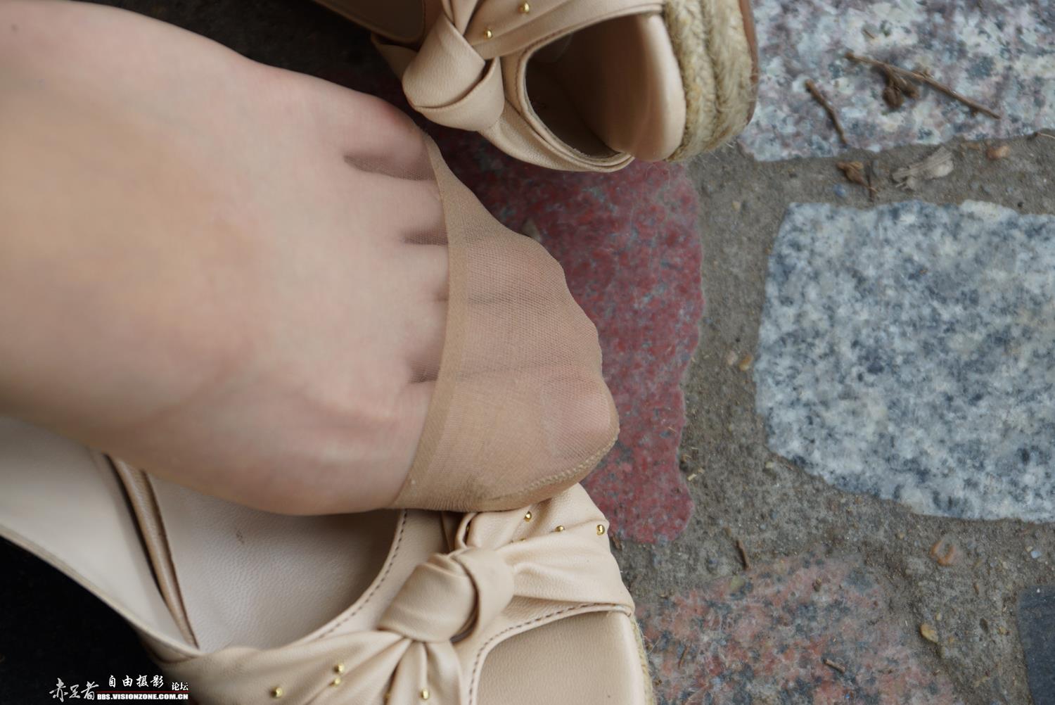 图片[86]-自由摄影 No.305 新模小青 韩国MM喜欢的水晶丝袜在她的脚上格外耀眼 [92P] – 速更版-美库