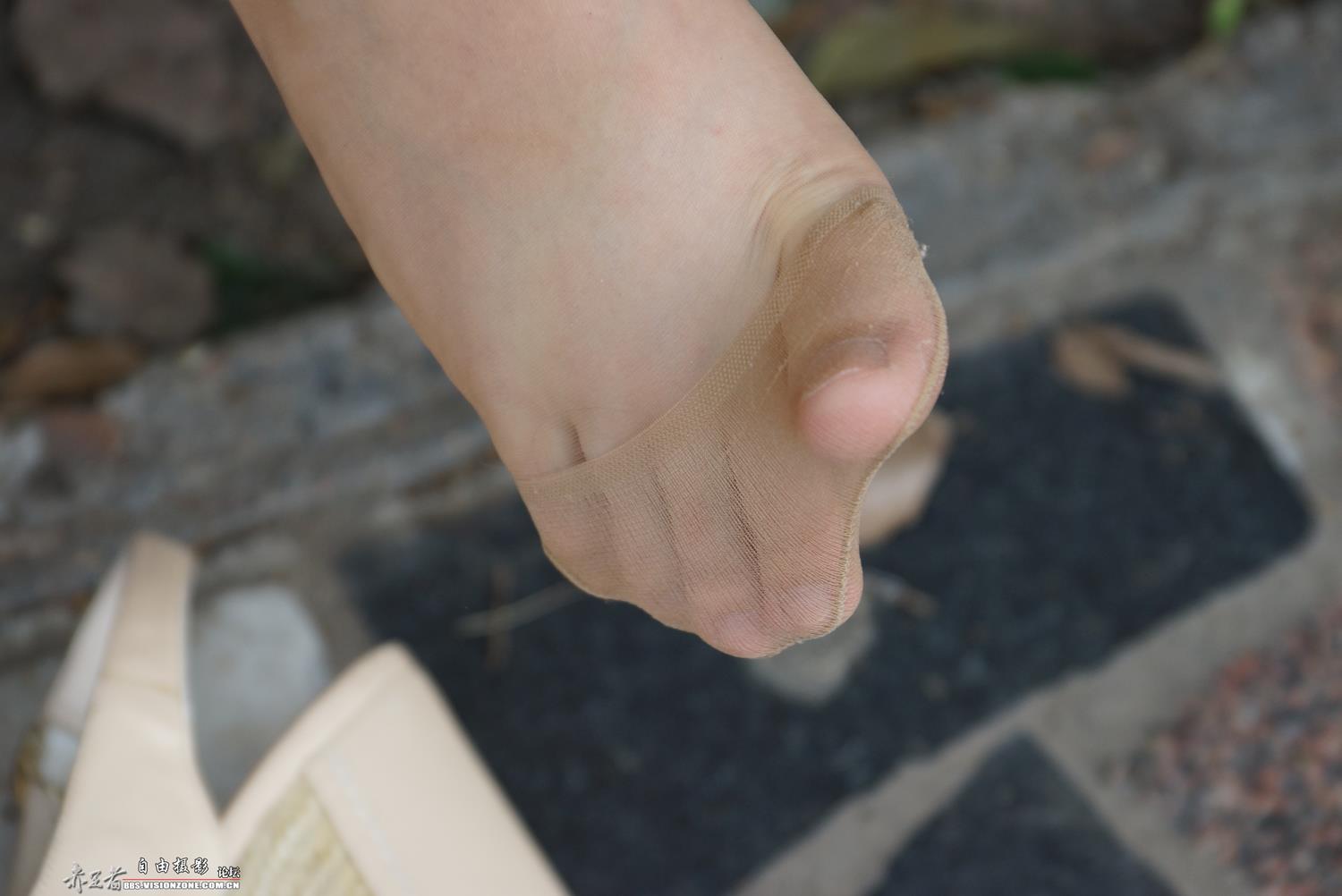 图片[91]-自由摄影 No.305 新模小青 韩国MM喜欢的水晶丝袜在她的脚上格外耀眼 [92P] – 速更版-美库