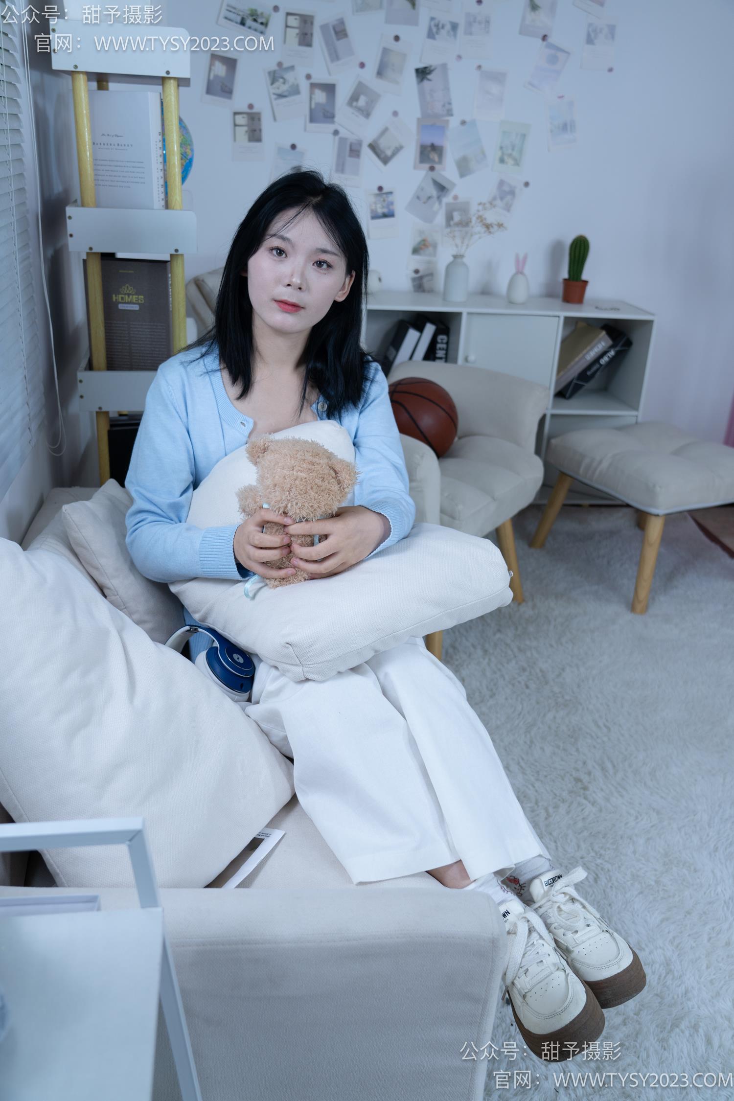 图片[28]-甜予摄影 NO.060 梨子-板鞋、脏白棉袜、裸足[114P] – 速更版-美库