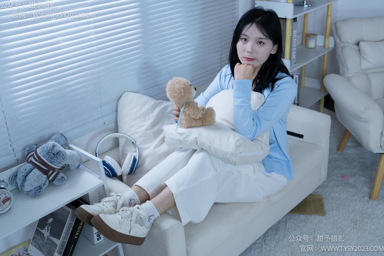 图片[34]-甜予摄影 NO.060 梨子-板鞋、脏白棉袜、裸足[114P] – 速更版-美库