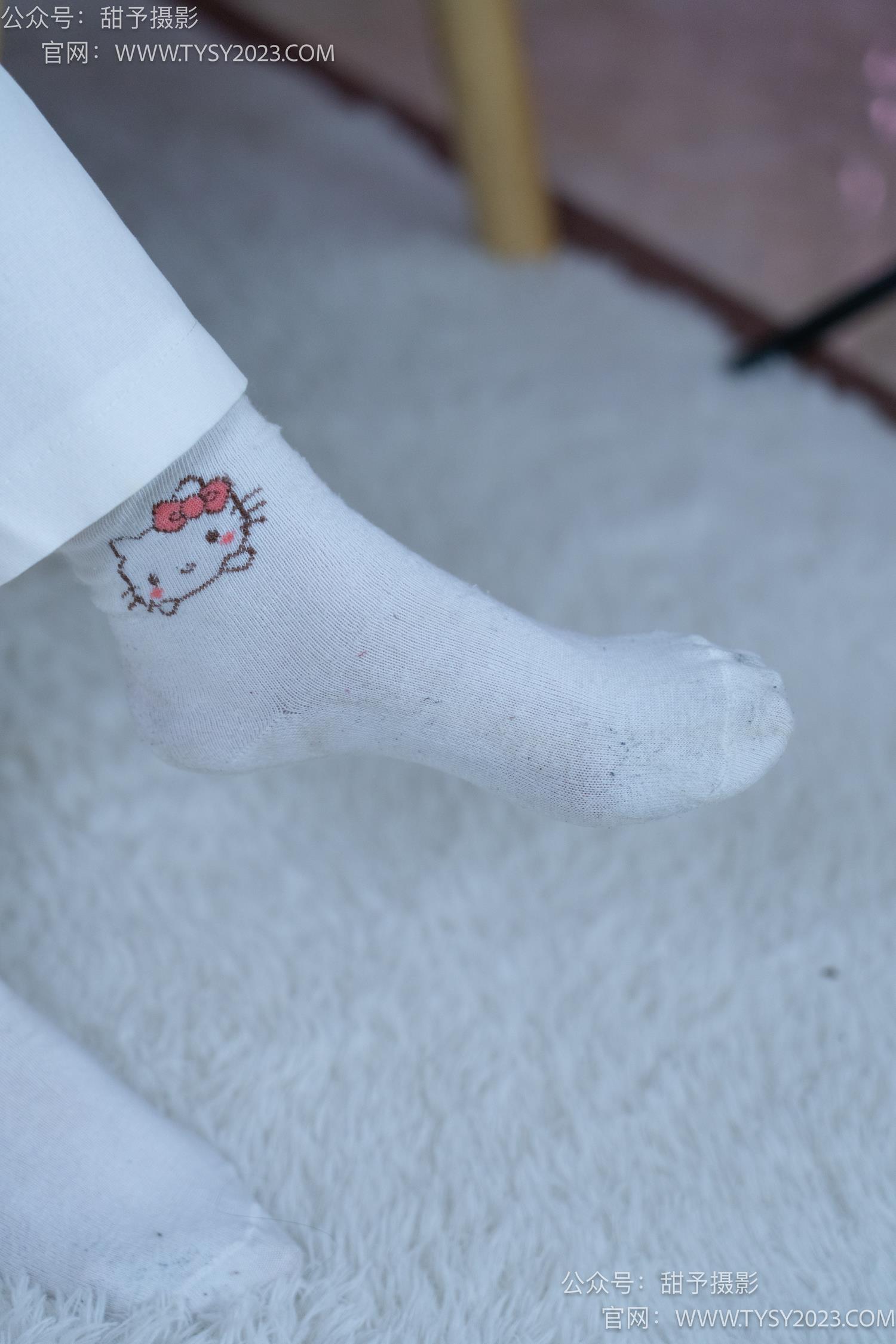 图片[61]-甜予摄影 NO.060 梨子-板鞋、脏白棉袜、裸足[114P] – 速更版-美库