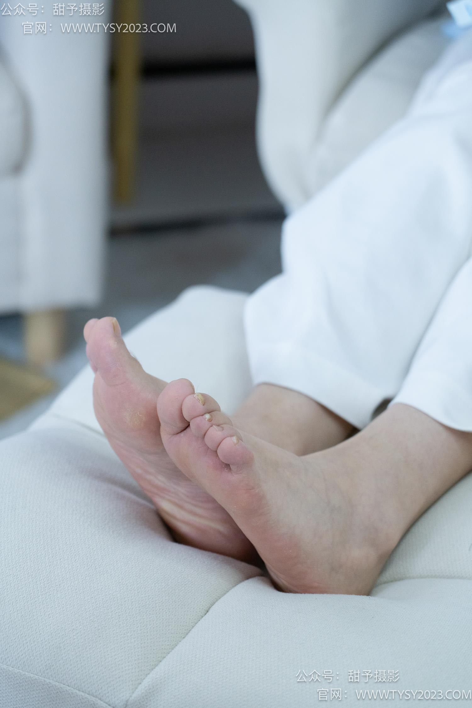 图片[87]-甜予摄影 NO.060 梨子-板鞋、脏白棉袜、裸足[114P] – 速更版-美库