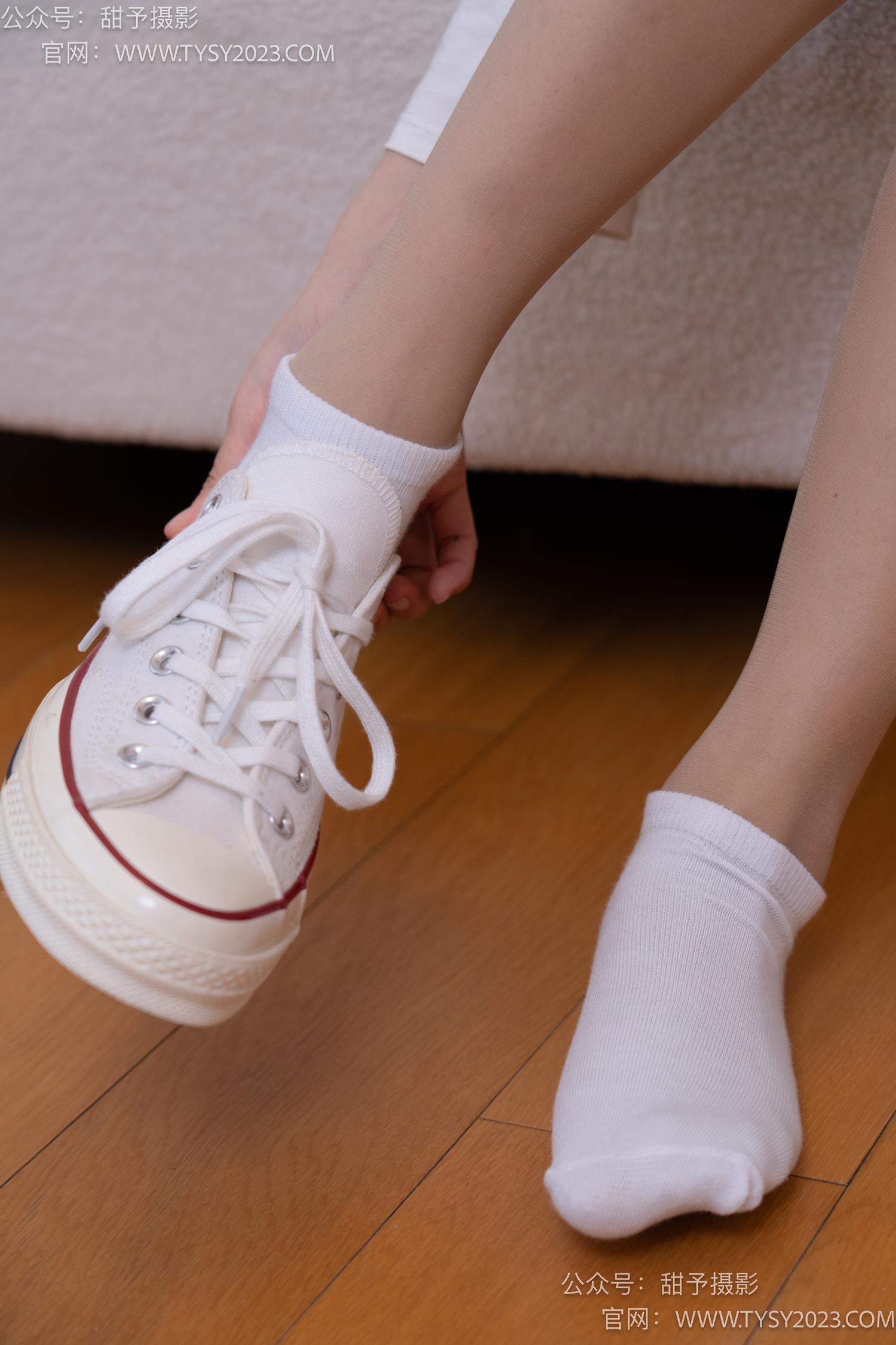 图片[27]-甜予摄影 NO.061 澜澜-帆布鞋、白棉袜、肉丝[128P] – 速更版-美库