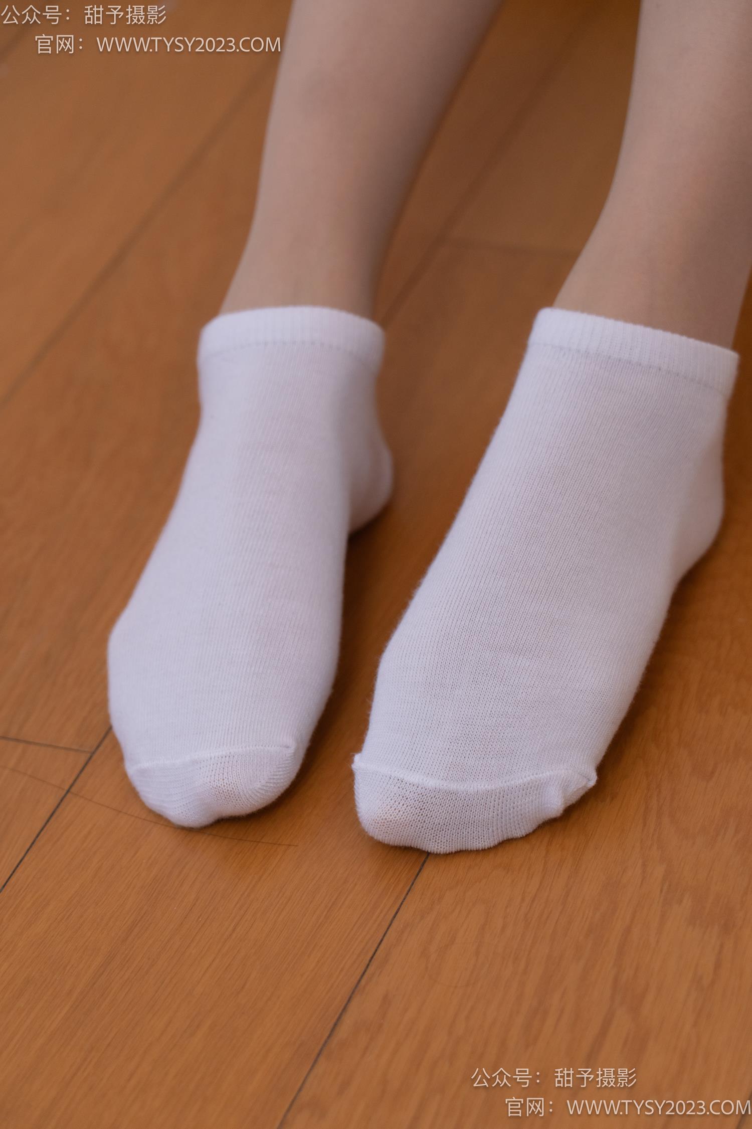 图片[34]-甜予摄影 NO.061 澜澜-帆布鞋、白棉袜、肉丝[128P] – 速更版-美库