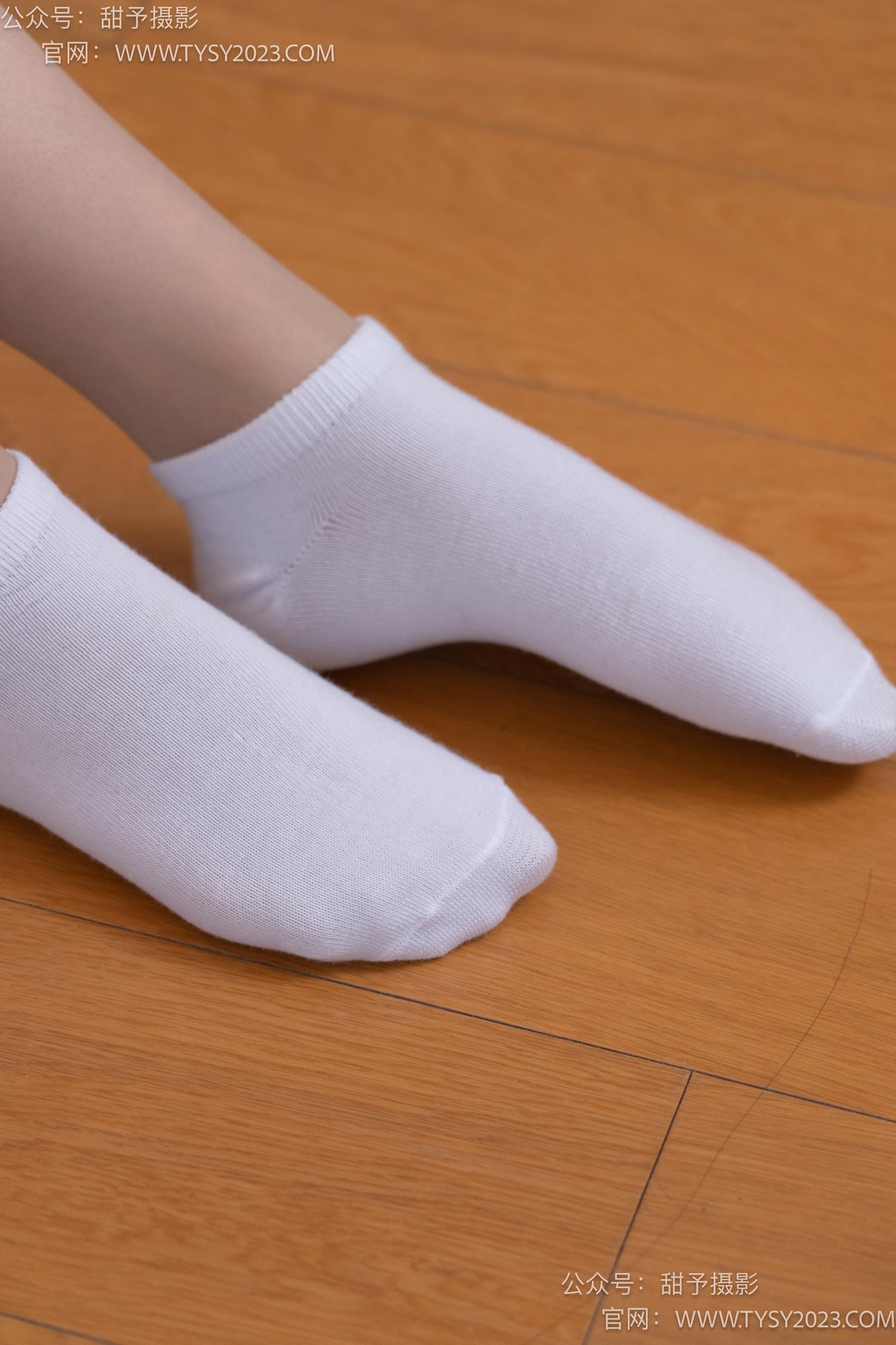 图片[37]-甜予摄影 NO.061 澜澜-帆布鞋、白棉袜、肉丝[128P] – 速更版-美库