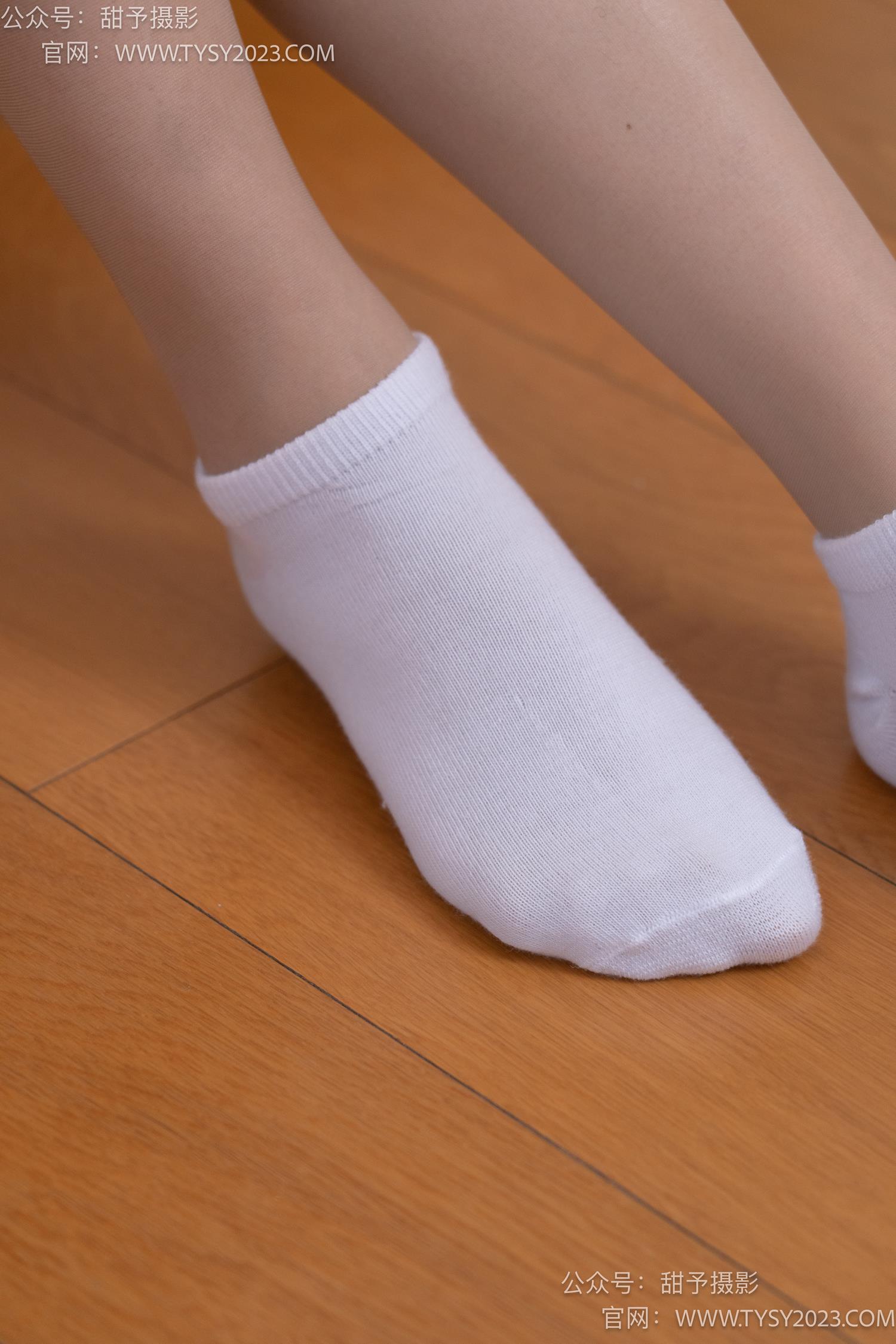 图片[41]-甜予摄影 NO.061 澜澜-帆布鞋、白棉袜、肉丝[128P] – 速更版-美库