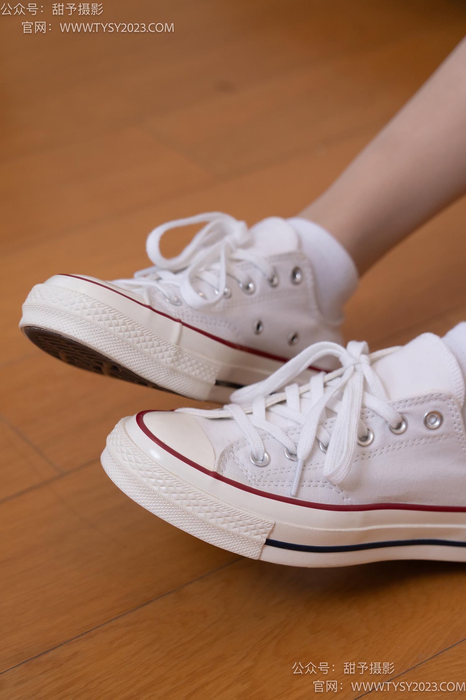 图片[127]-甜予摄影 NO.061 澜澜-帆布鞋、白棉袜、肉丝[128P] – 速更版-美库