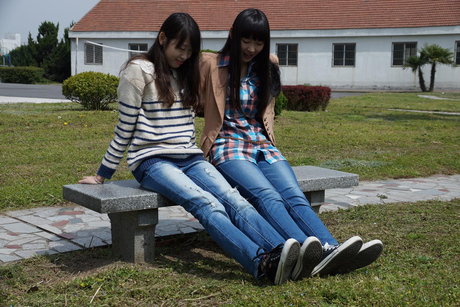 图片[11]-自由摄影 No.311 云云携清新小美女草地大战 [59P] – 速更版-美库