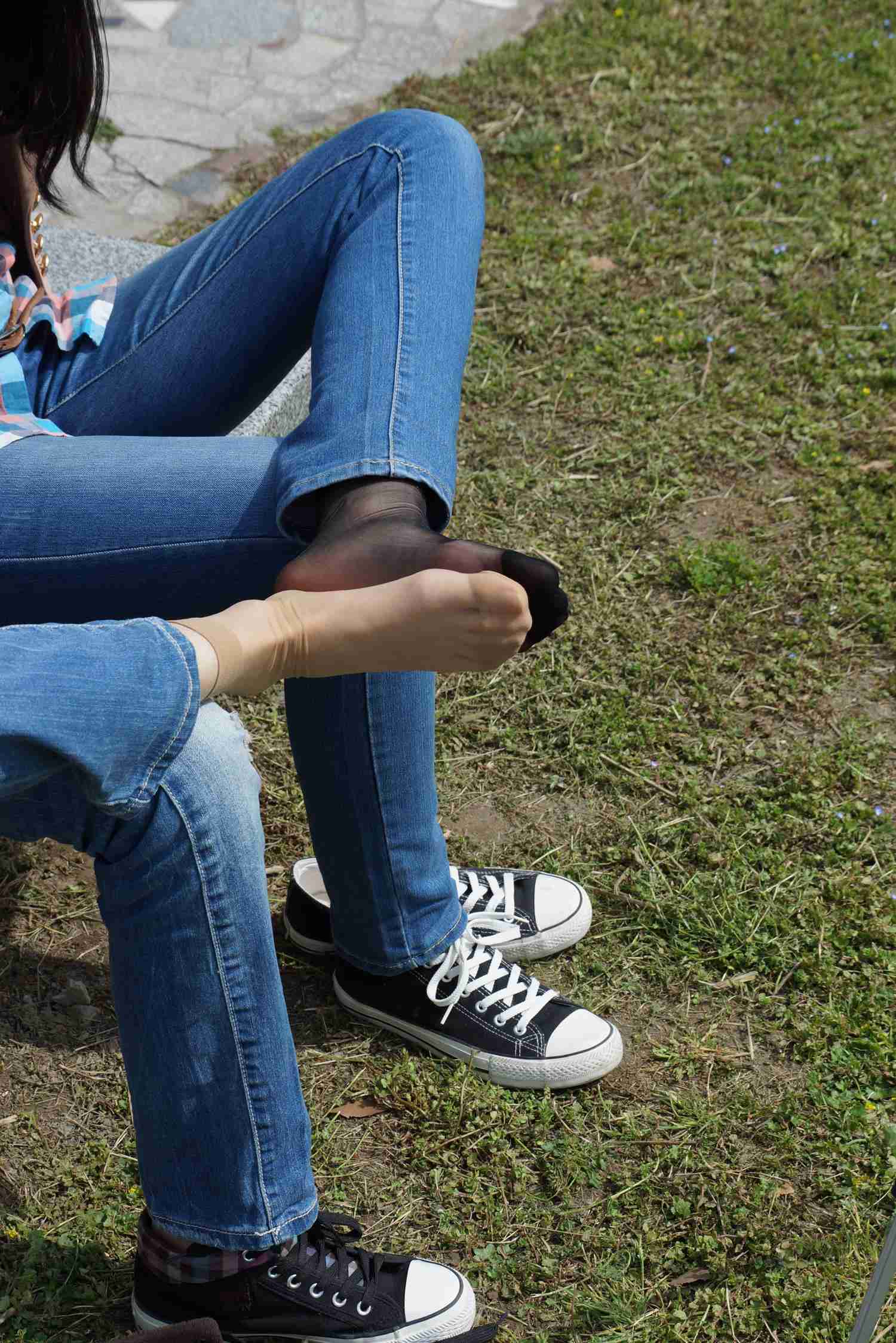 图片[23]-自由摄影 No.311 云云携清新小美女草地大战 [59P] – 速更版-美库