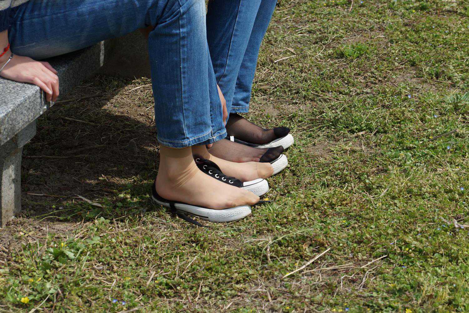 图片[39]-自由摄影 No.311 云云携清新小美女草地大战 [59P] – 速更版-美库