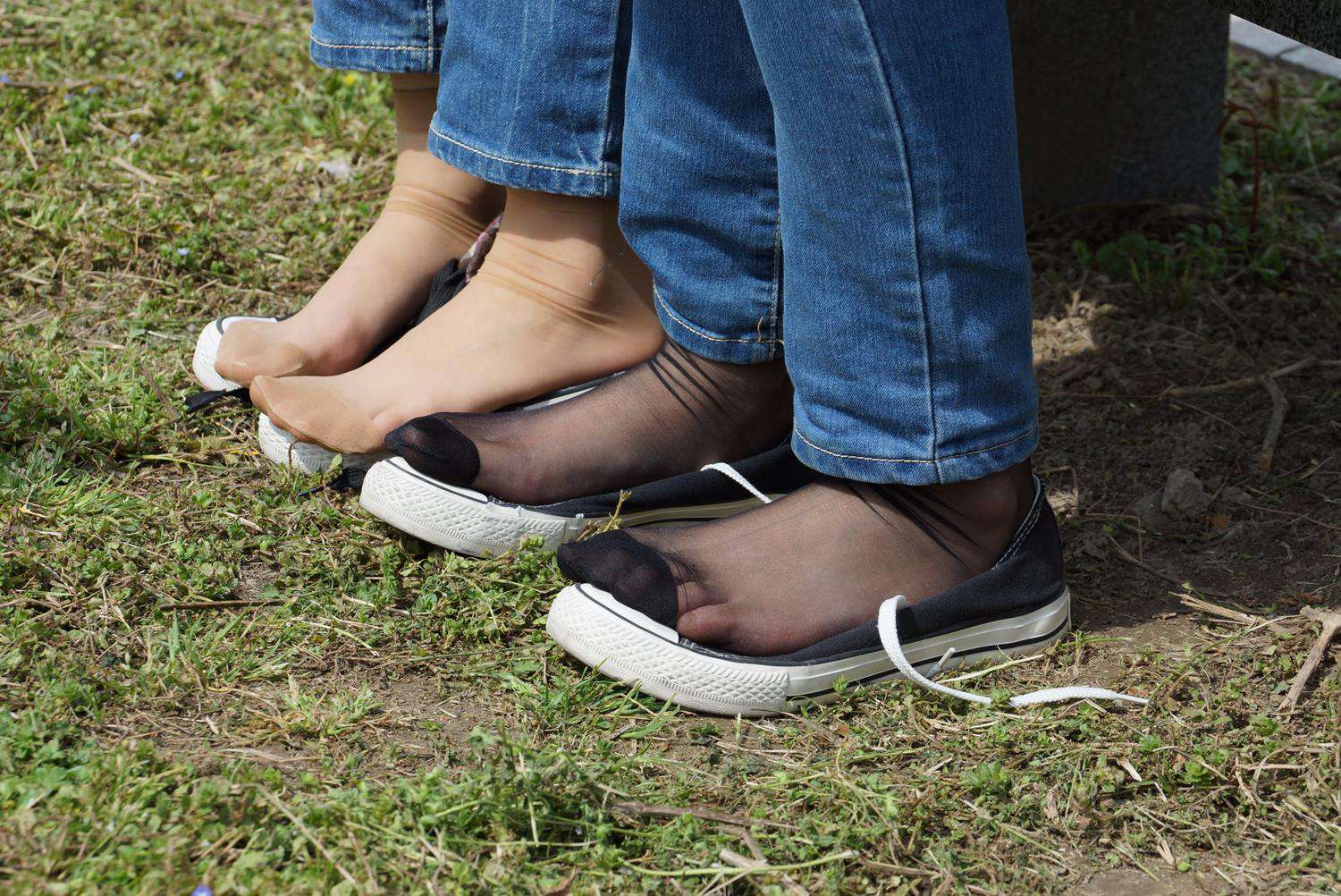 图片[42]-自由摄影 No.311 云云携清新小美女草地大战 [59P] – 速更版-美库