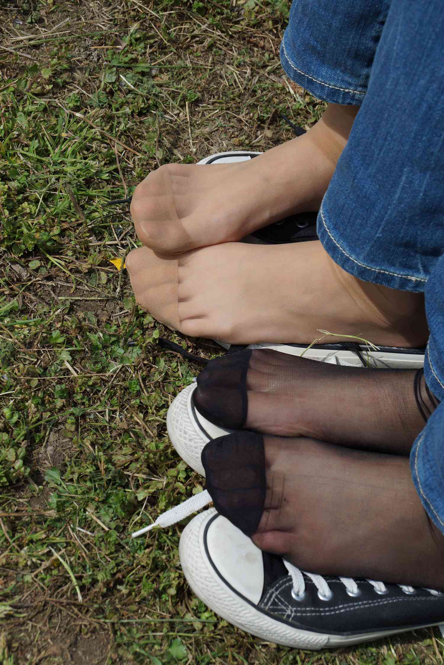 图片[46]-自由摄影 No.311 云云携清新小美女草地大战 [59P] – 速更版-美库