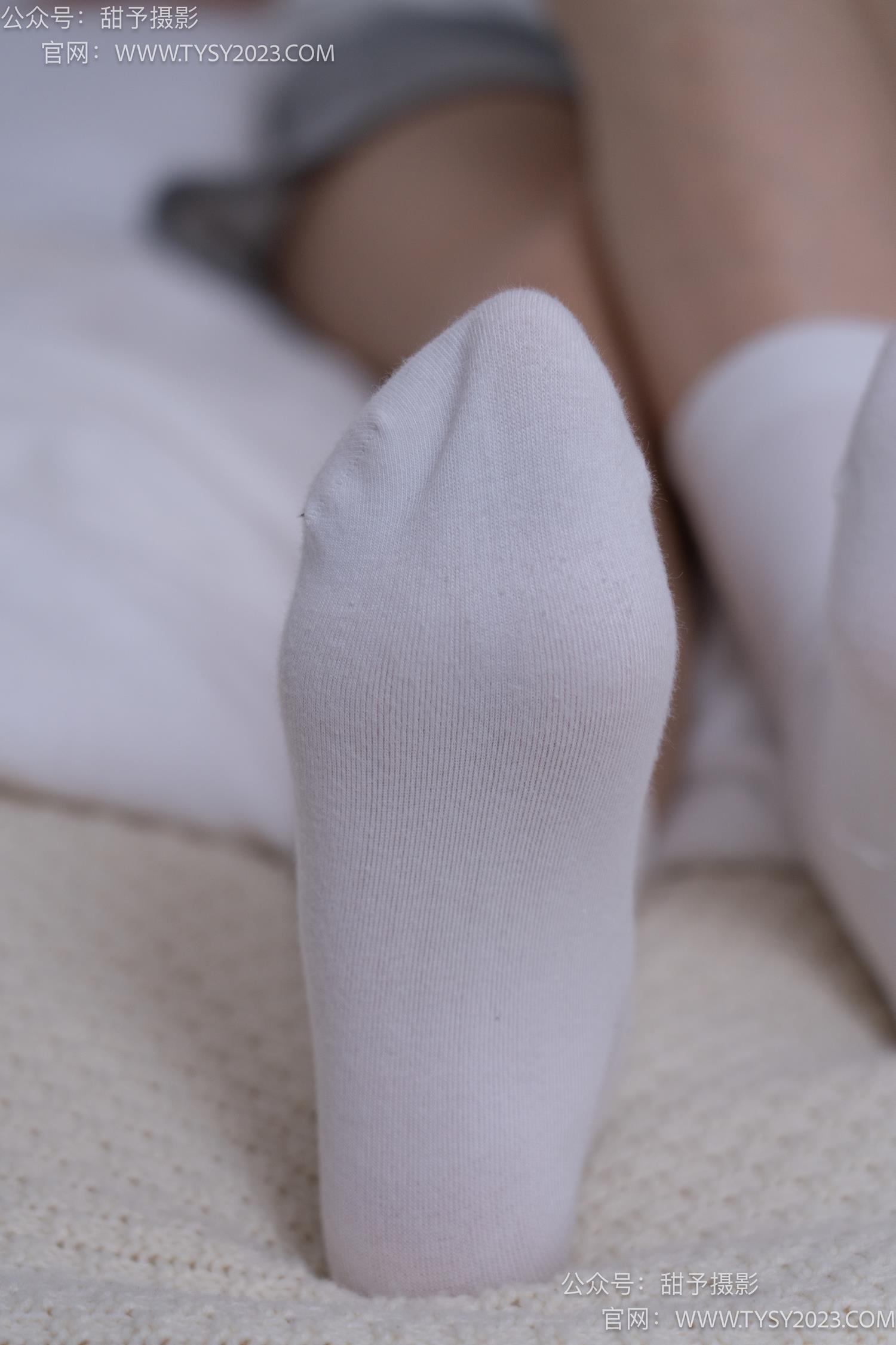 图片[74]-甜予摄影 NO.062 璇璇-板鞋、白棉袜、踩蜡笔小新玩偶剧情[134P] – 速更版-美库