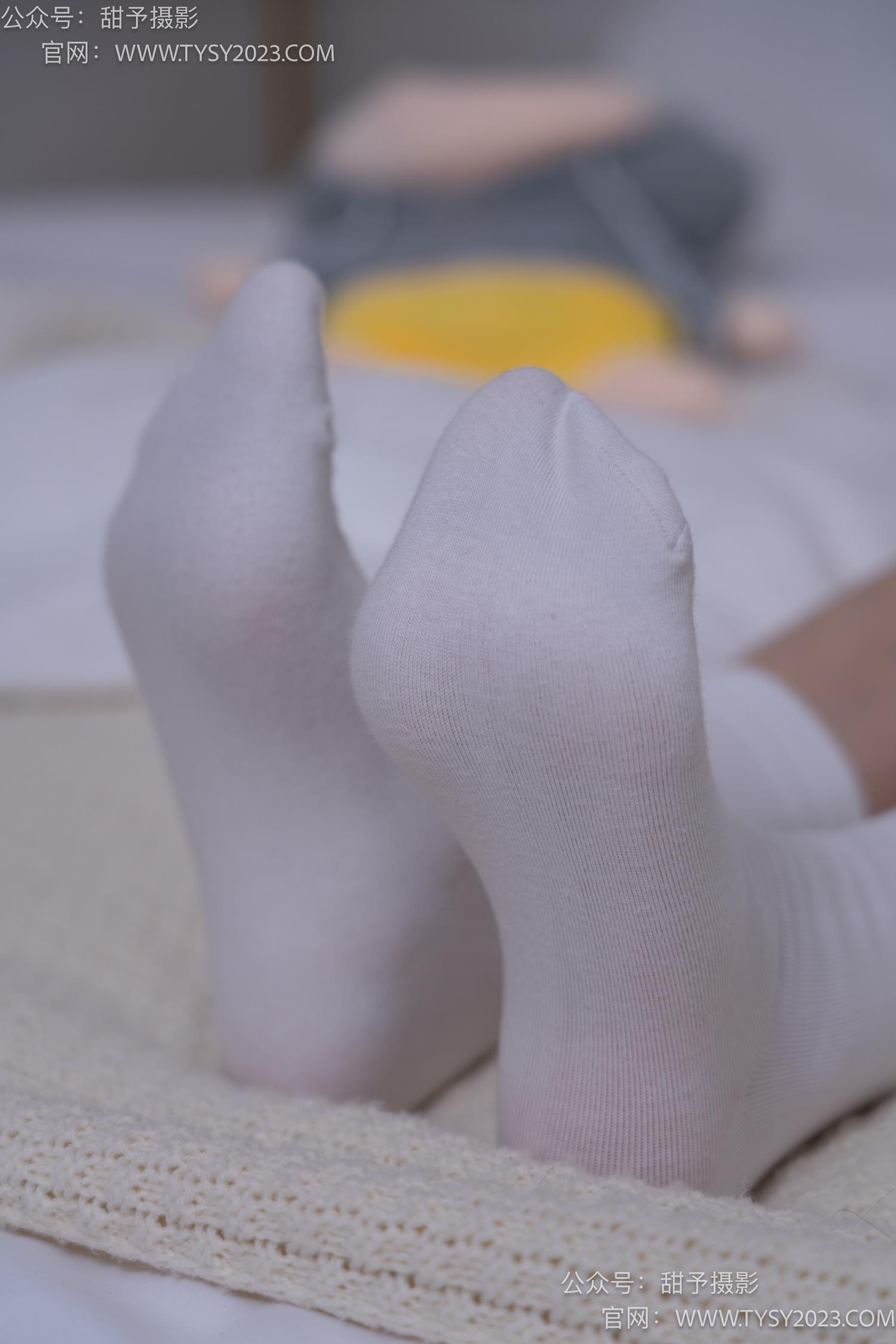 图片[76]-甜予摄影 NO.062 璇璇-板鞋、白棉袜、踩蜡笔小新玩偶剧情[134P] – 速更版-美库