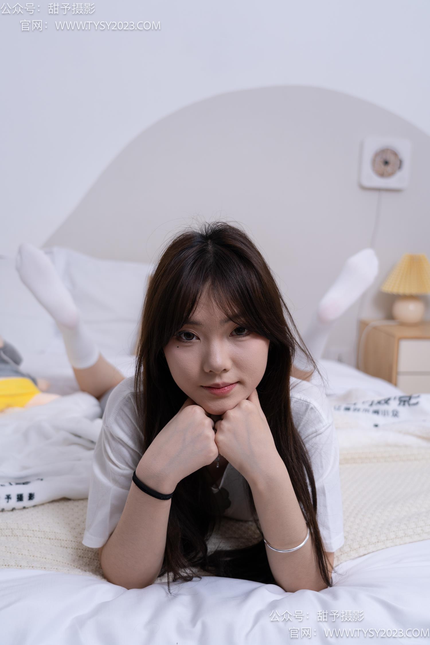 图片[91]-甜予摄影 NO.062 璇璇-板鞋、白棉袜、踩蜡笔小新玩偶剧情[134P] – 速更版-美库