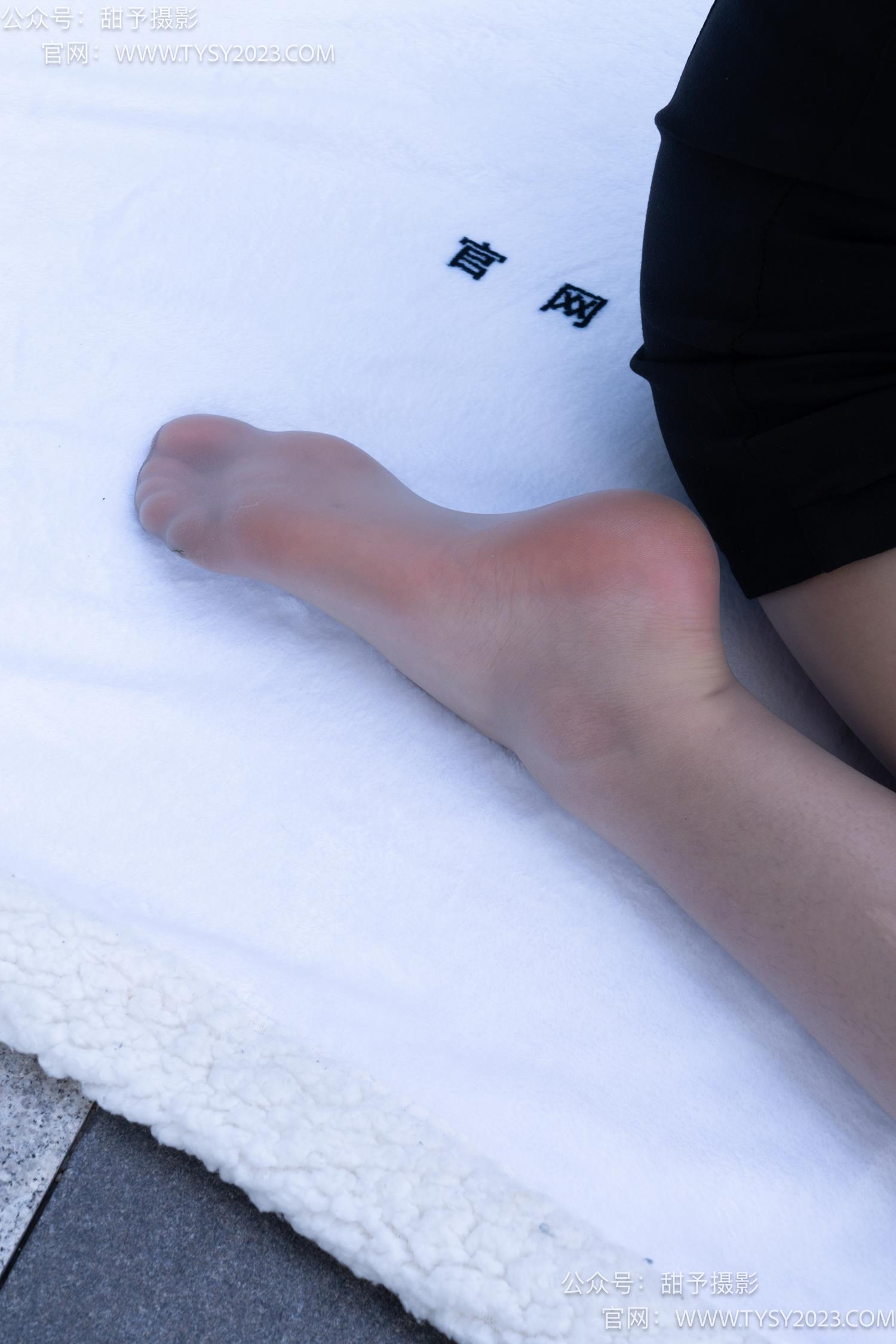 图片[67]-甜予摄影 NO.063 思思-板鞋、油亮灰丝（脚尖透明款）[136P] – 速更版-美库