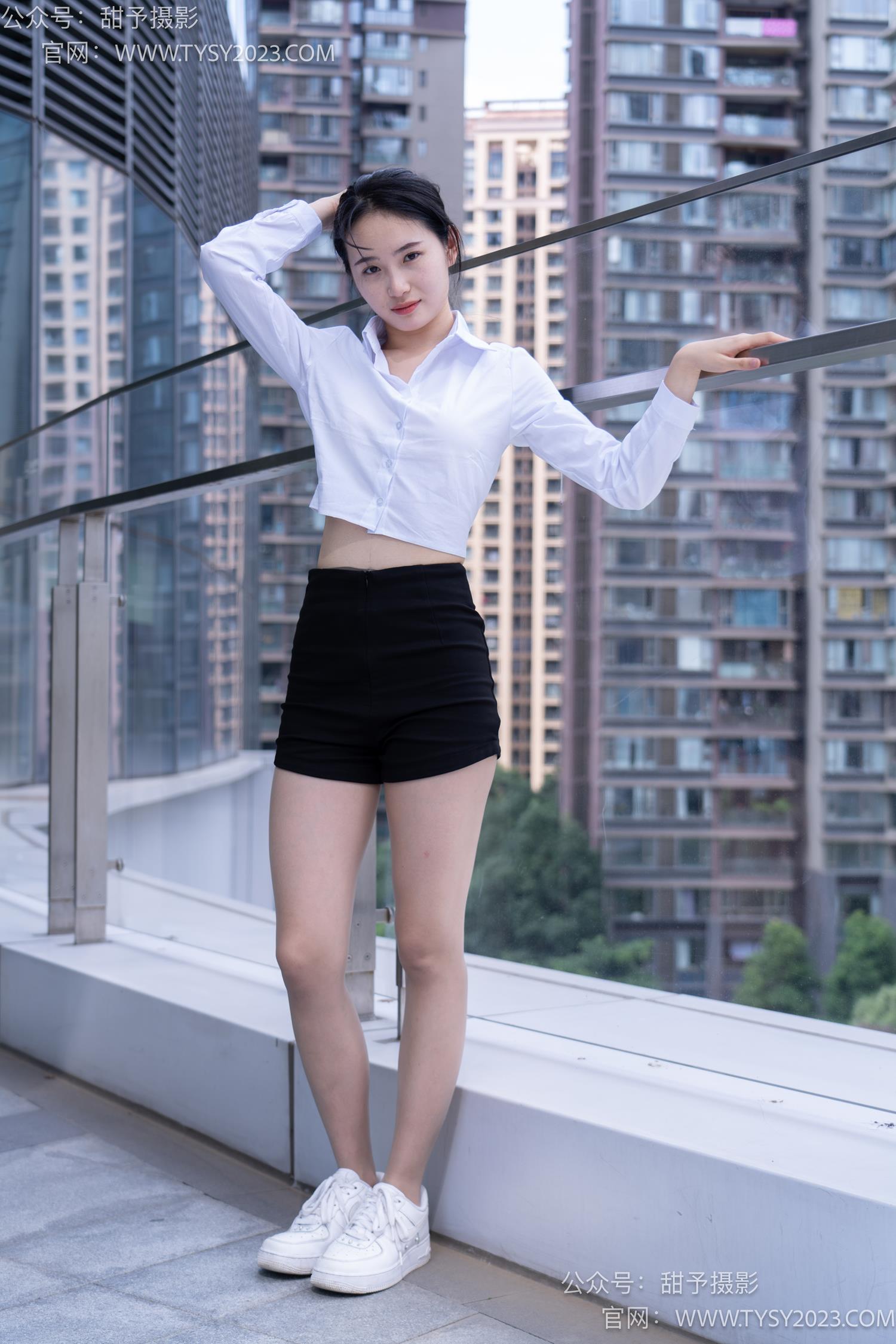 图片[78]-甜予摄影 NO.063 思思-板鞋、油亮灰丝（脚尖透明款）[136P] – 速更版-美库