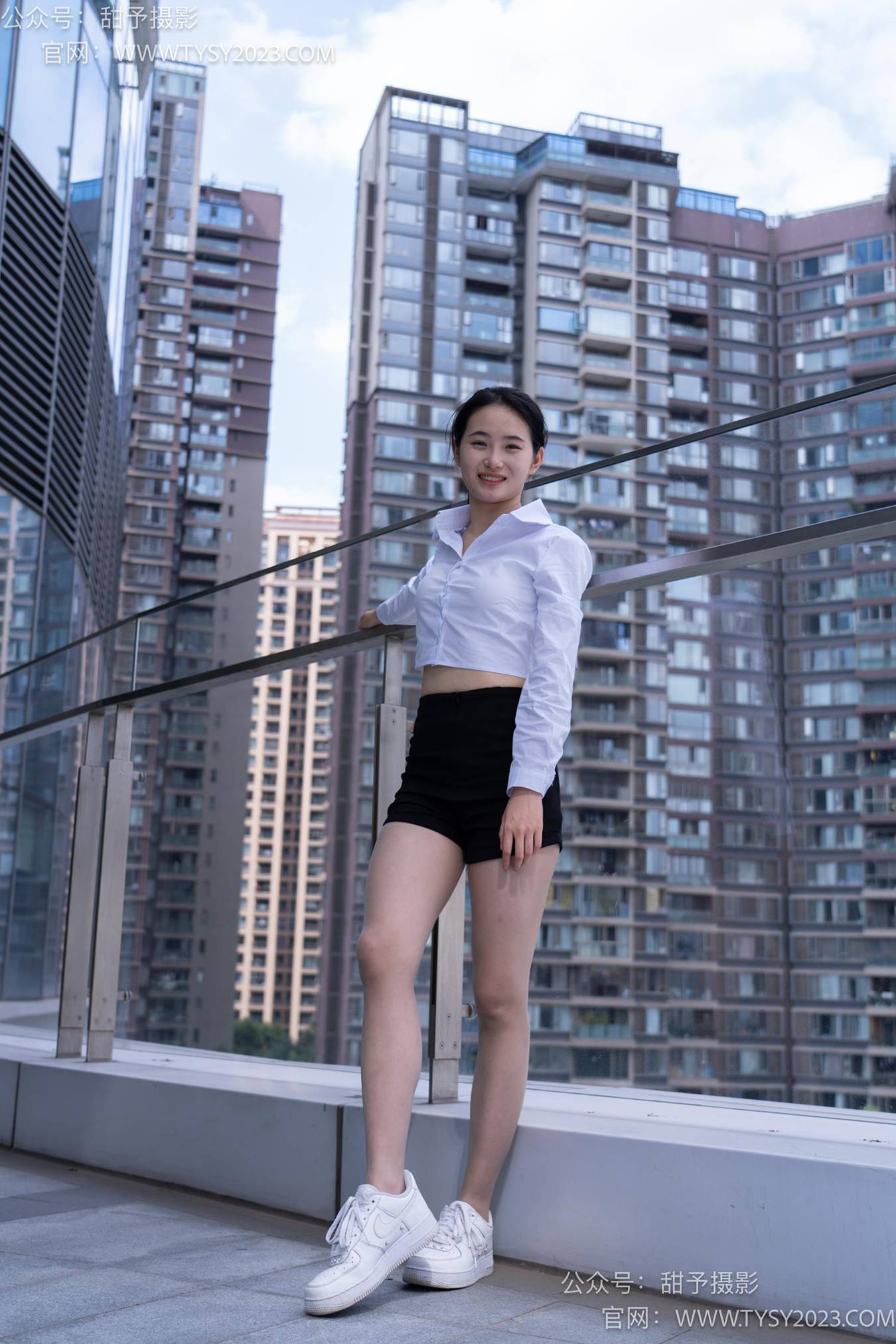 图片[84]-甜予摄影 NO.063 思思-板鞋、油亮灰丝（脚尖透明款）[136P] – 速更版-美库