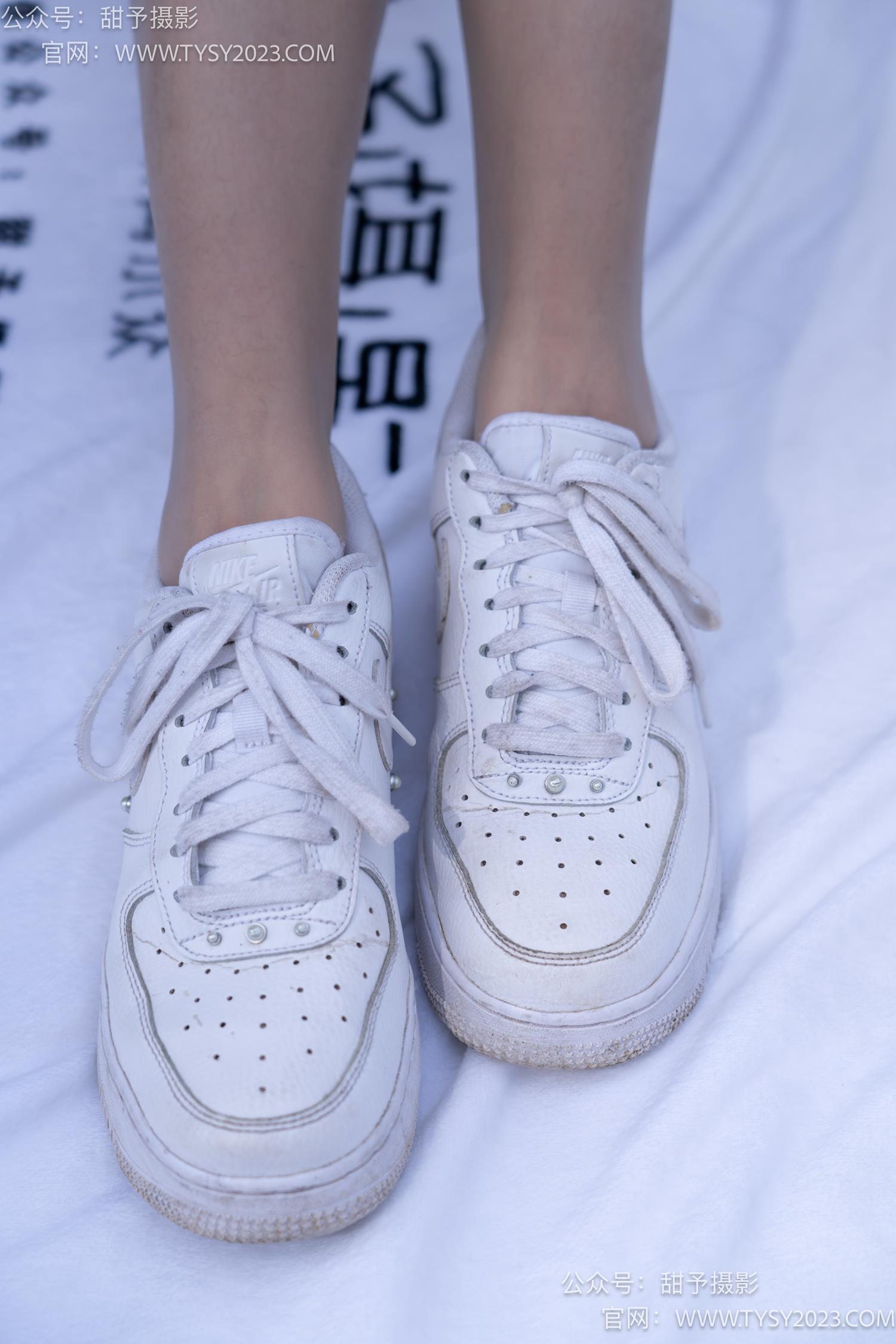 图片[105]-甜予摄影 NO.063 思思-板鞋、油亮灰丝（脚尖透明款）[136P] – 速更版-美库
