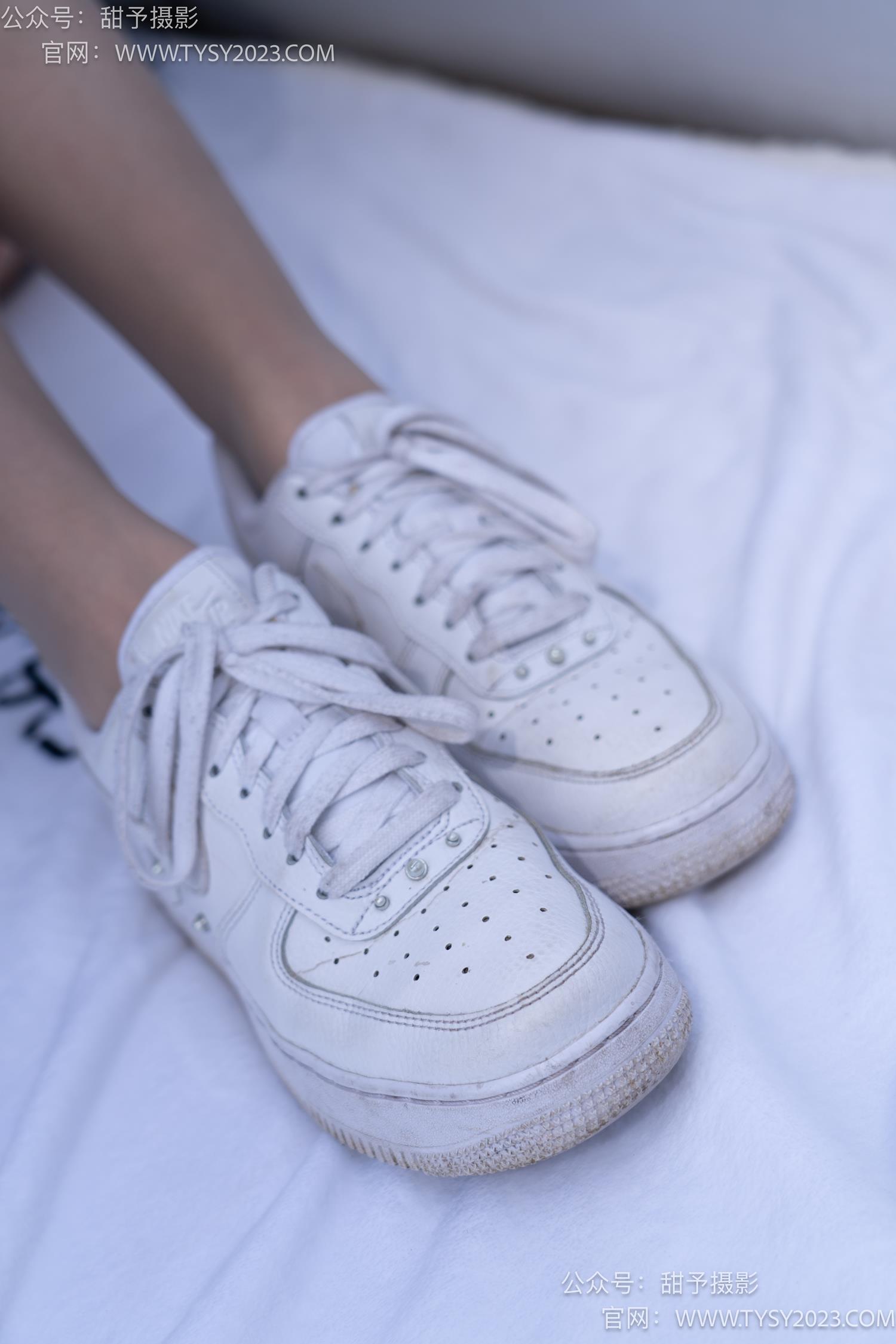 图片[107]-甜予摄影 NO.063 思思-板鞋、油亮灰丝（脚尖透明款）[136P] – 速更版-美库