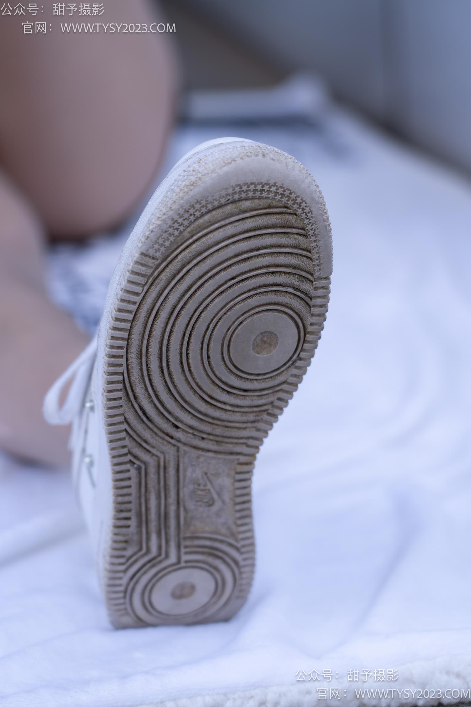 图片[116]-甜予摄影 NO.063 思思-板鞋、油亮灰丝（脚尖透明款）[136P] – 速更版-美库