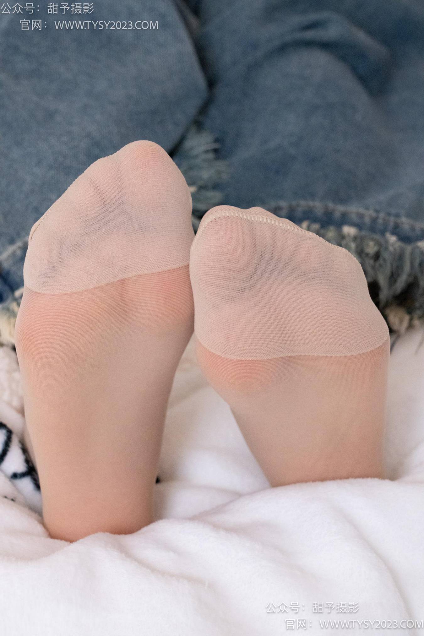 图片[110]-甜予摄影 NO.064 雪梨-帆布鞋、白棉袜、肉丝（脚尖加固款）[130P] – 速更版-美库
